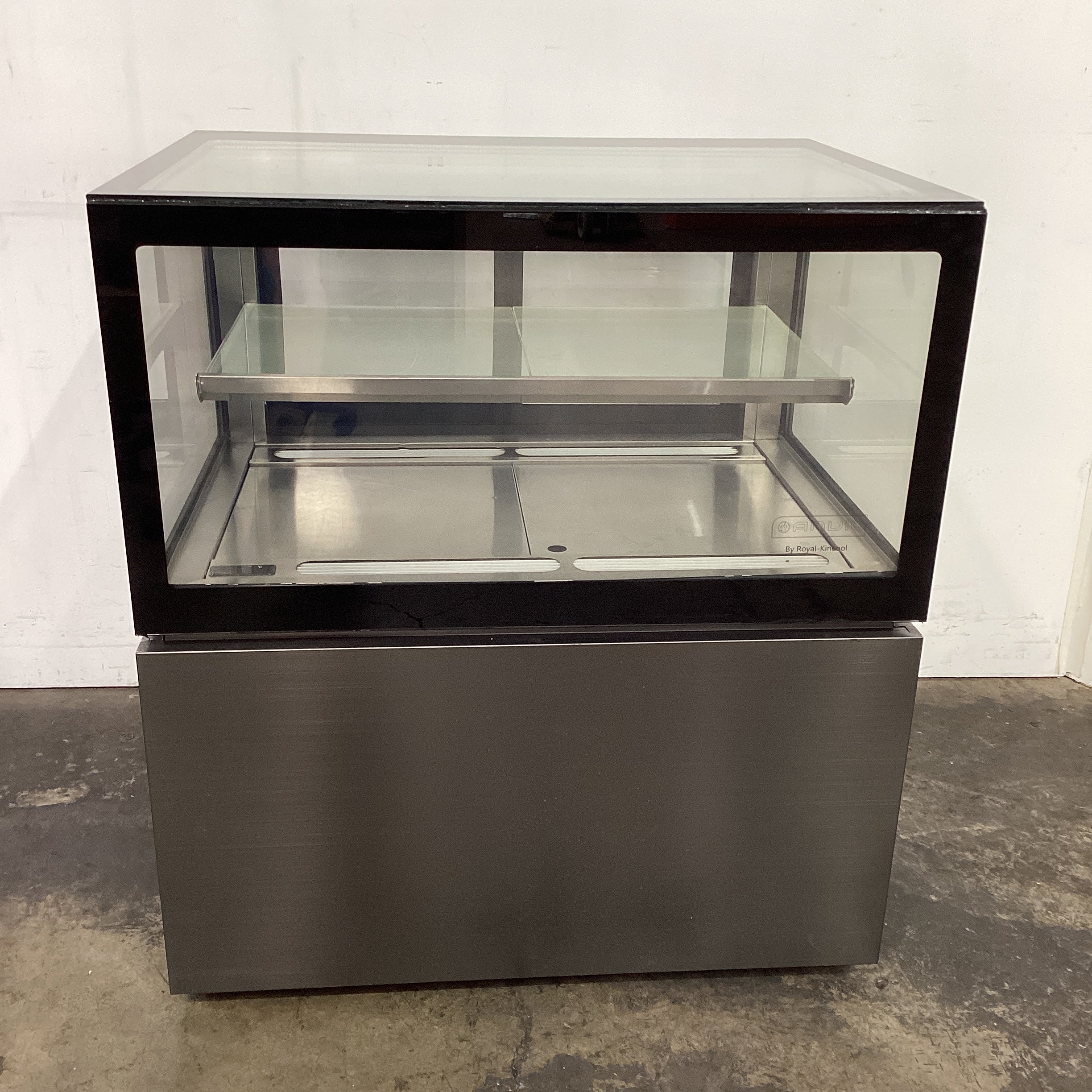 Anvil NSDJ2730 Cake Display - 833739