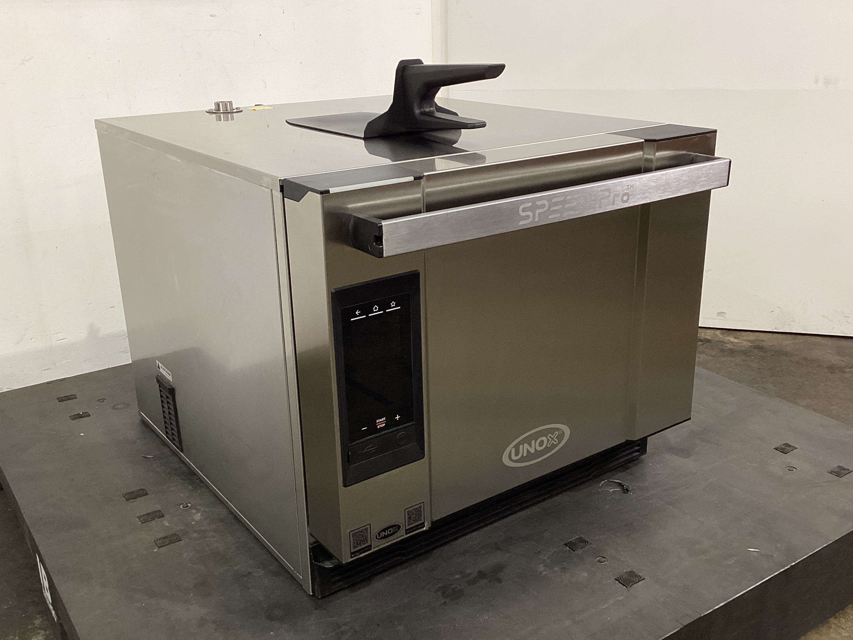 Unox XESR-03HS-MDDN Speed Oven - 834472