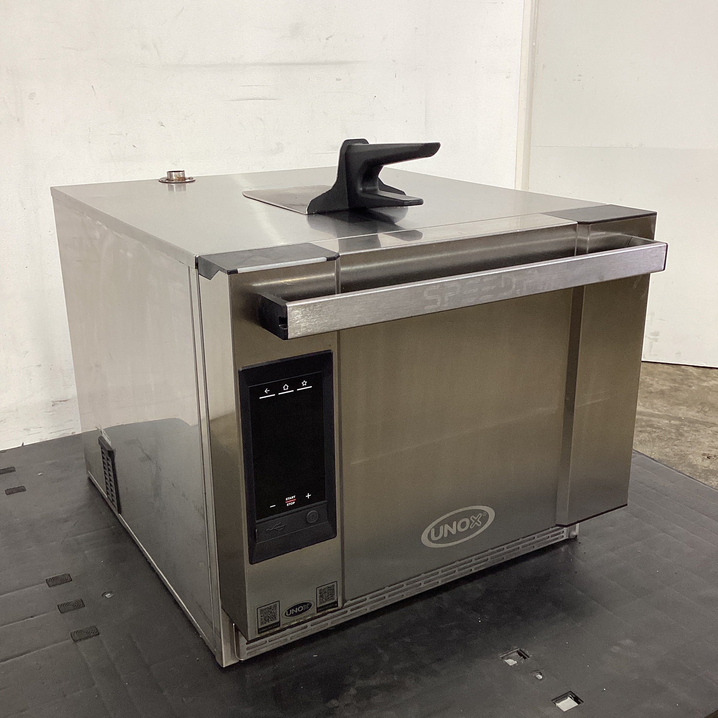 Unox XESW-03HS-MDDN Speed Oven - 834588