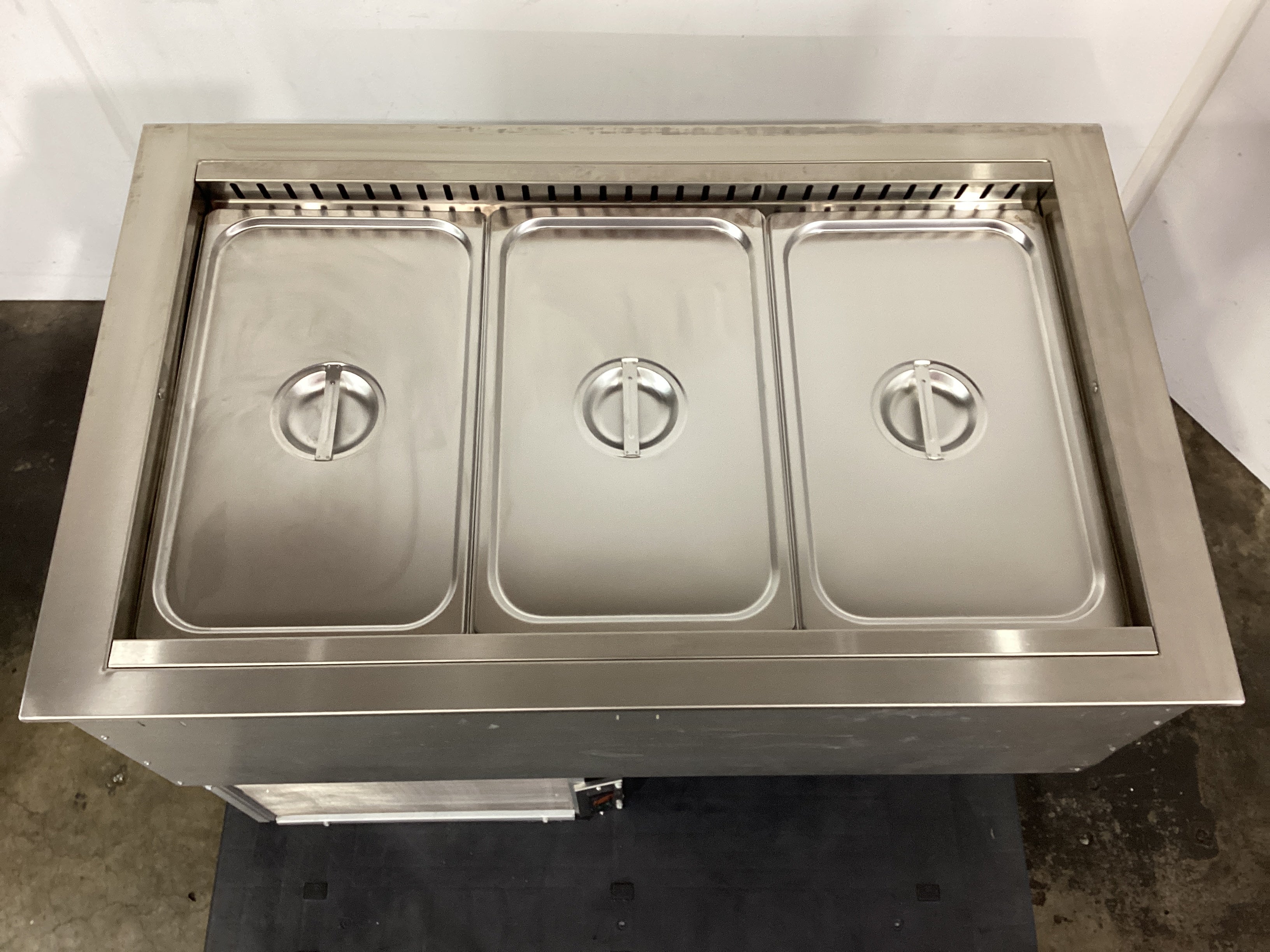 Emainox I7HCVRVGT3 Cold Food Display - 836680