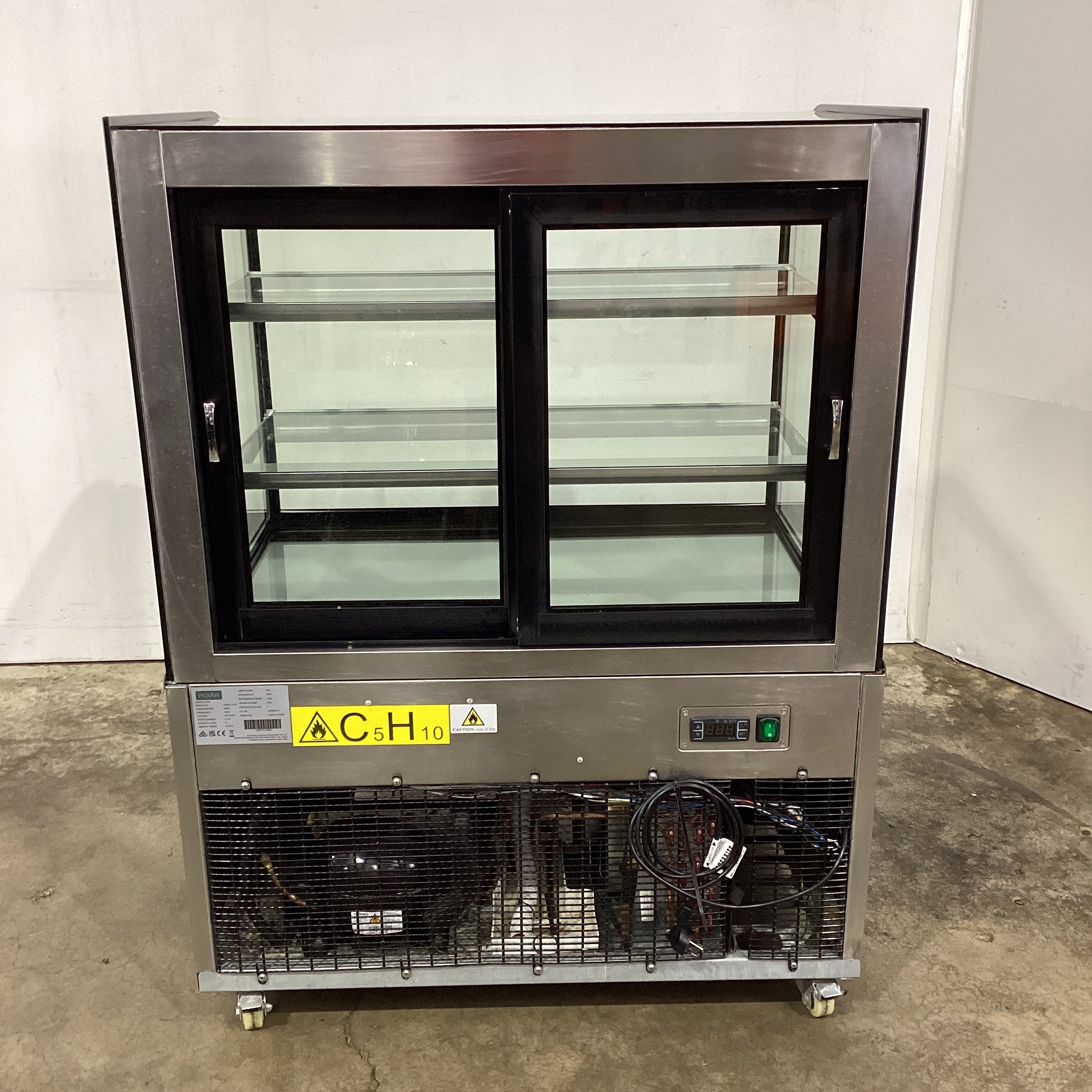 Polar CG841-A-03 Cold Food Display - 836734