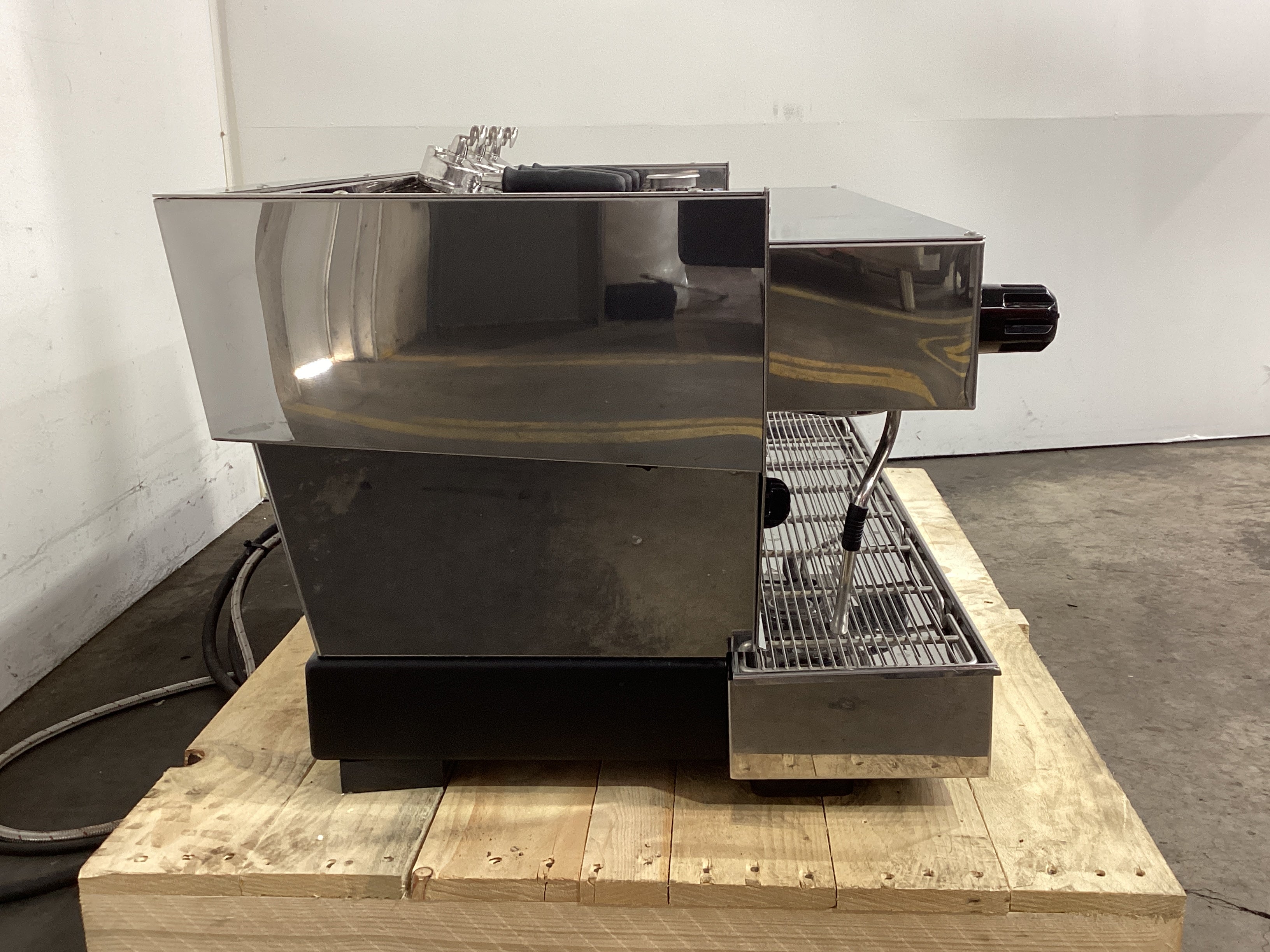 La Marzocco 3AVHW 3 Group Coffee Machine - 838764