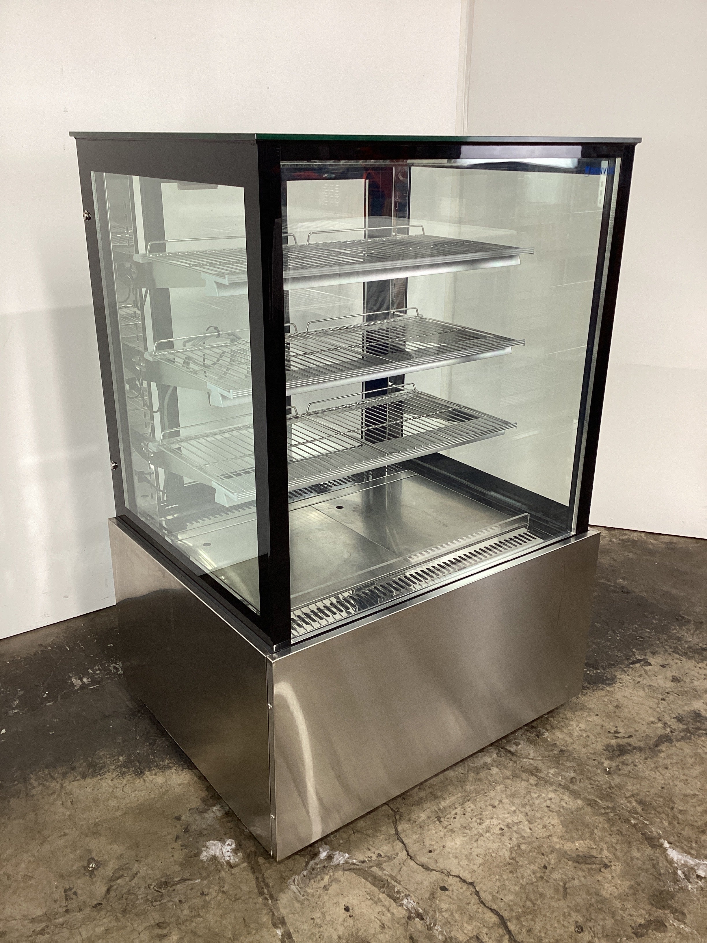 Bonvue SL830V Commerical Cold Food Display - 841035