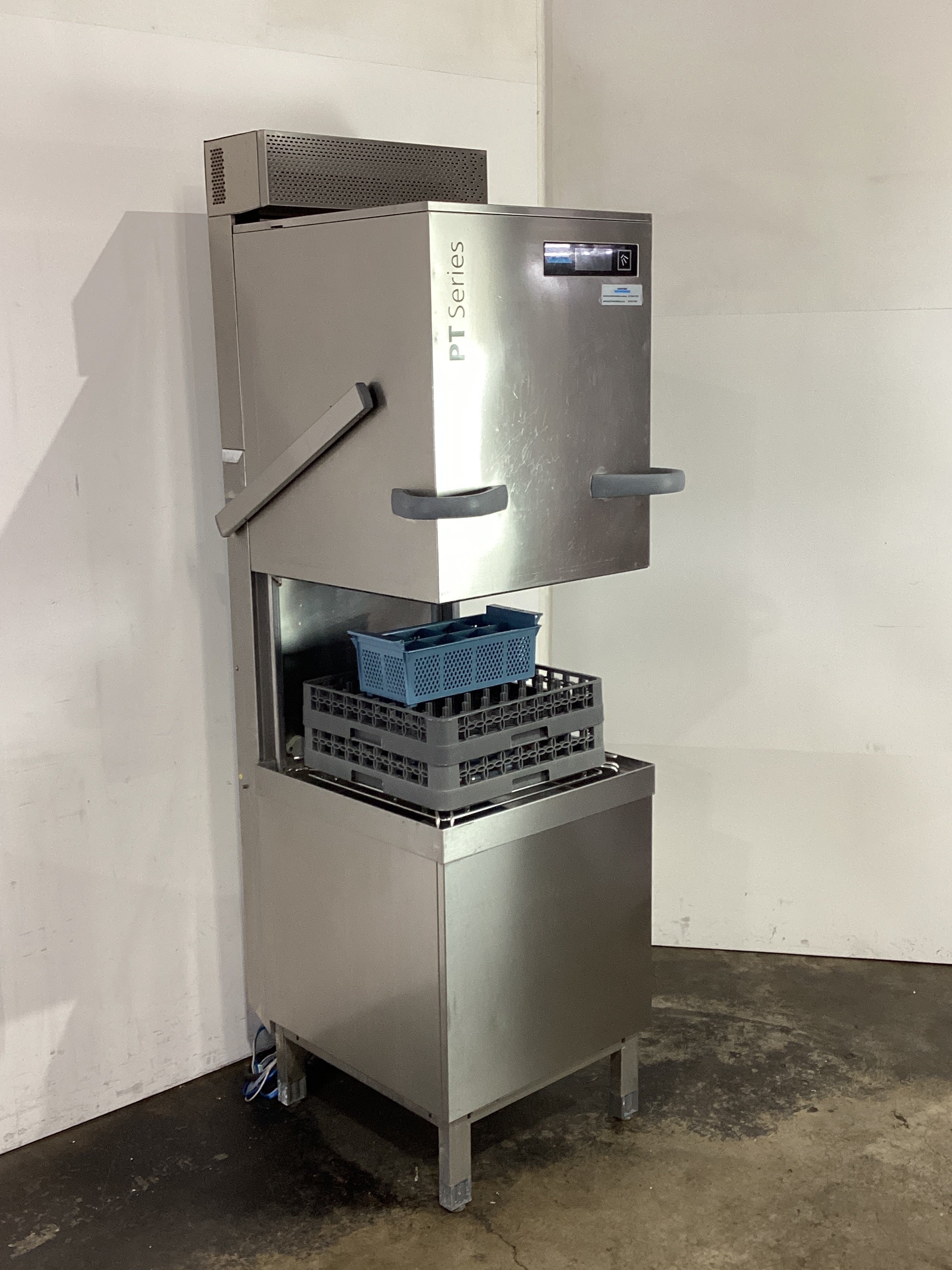 Winterhalter PTM Passthrough Dishwasher - 843246