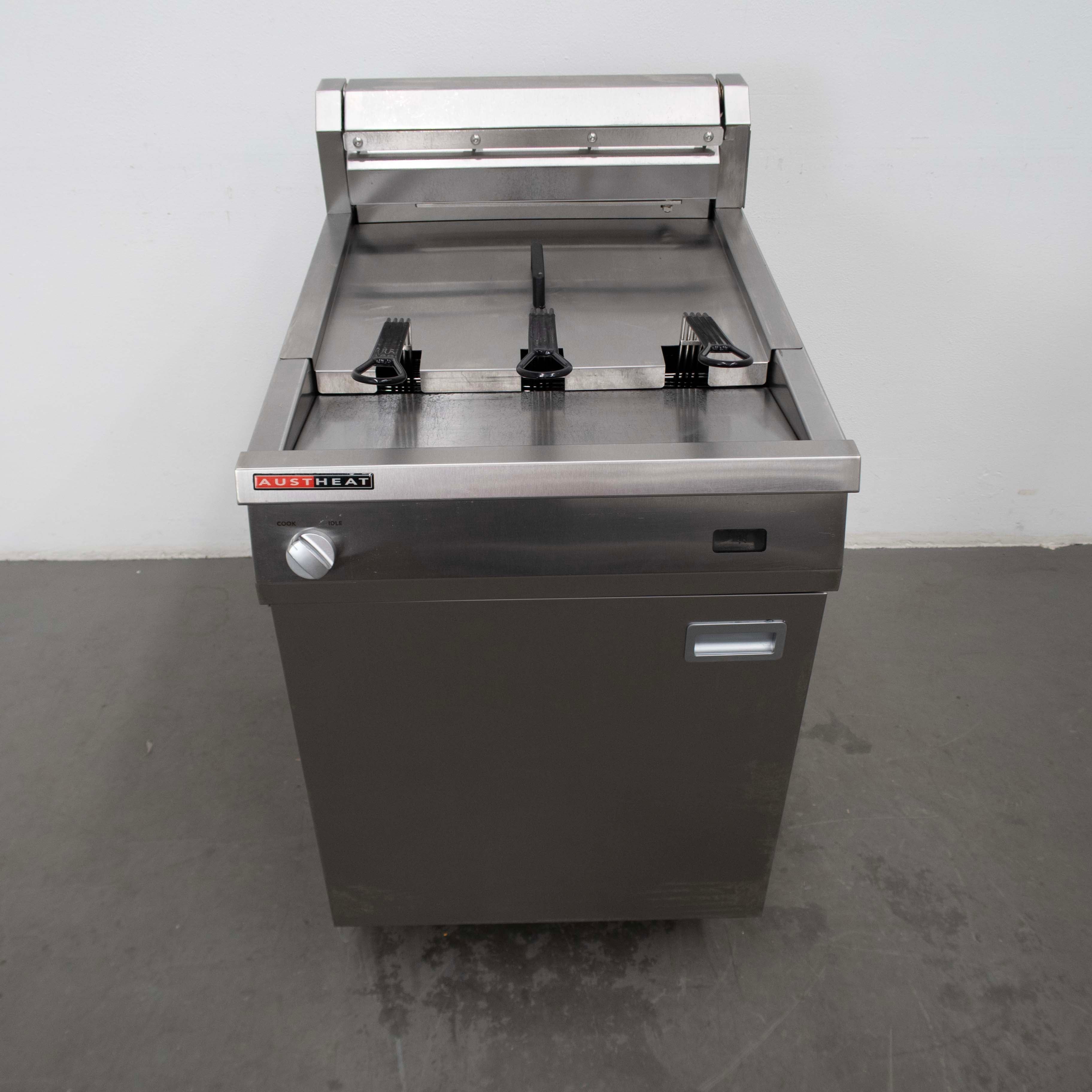 Roband AF813R Single Pan Fryer - 843387
