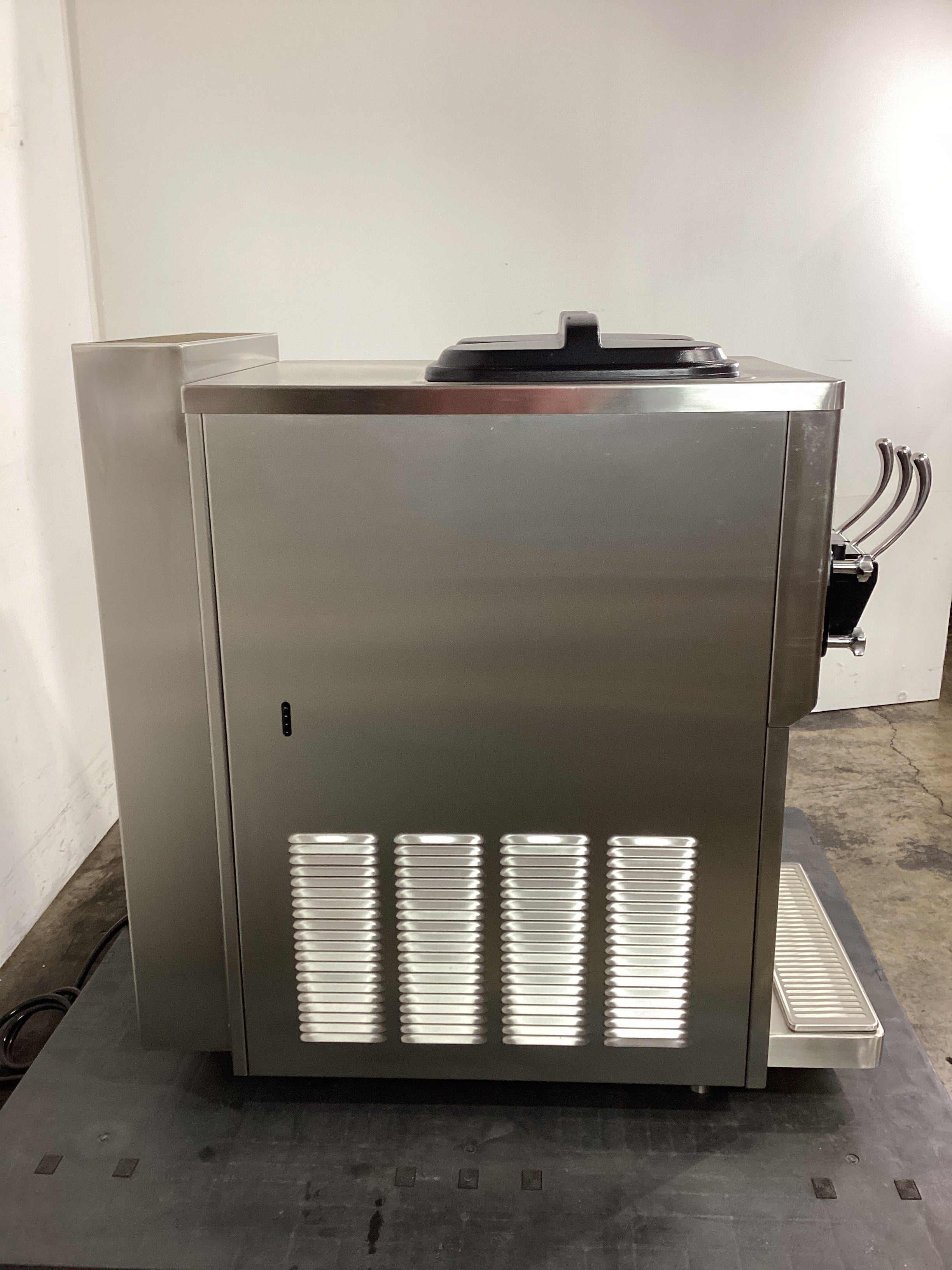 Pasmo S121 Ice Cream Machine - 843948