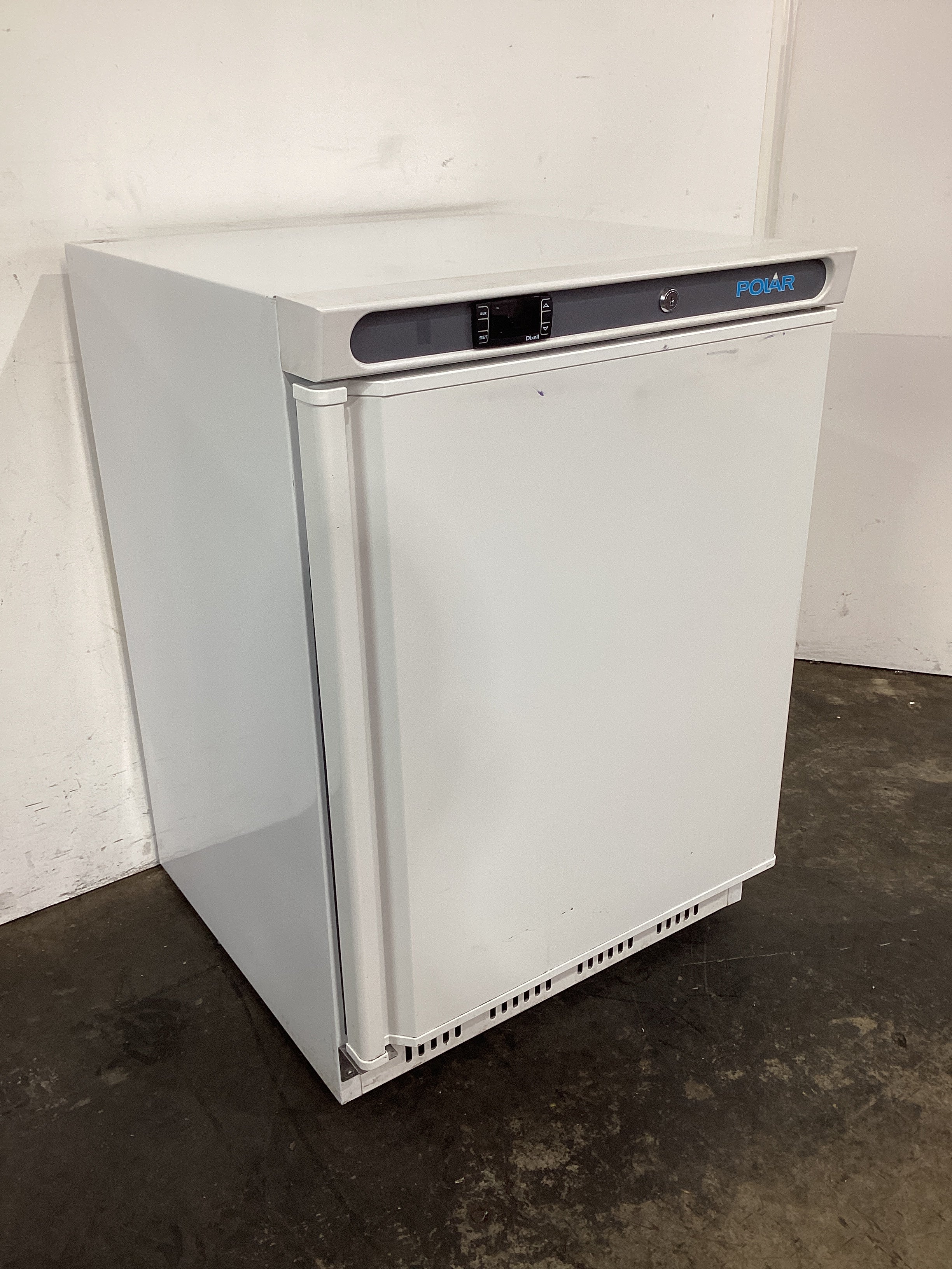 Polar CD610-A-03 Undercounter Bar Fridge - 844631