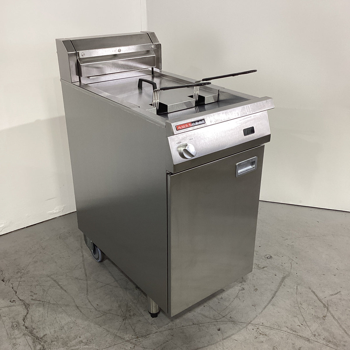 Roband AF812R Fryer - 845296