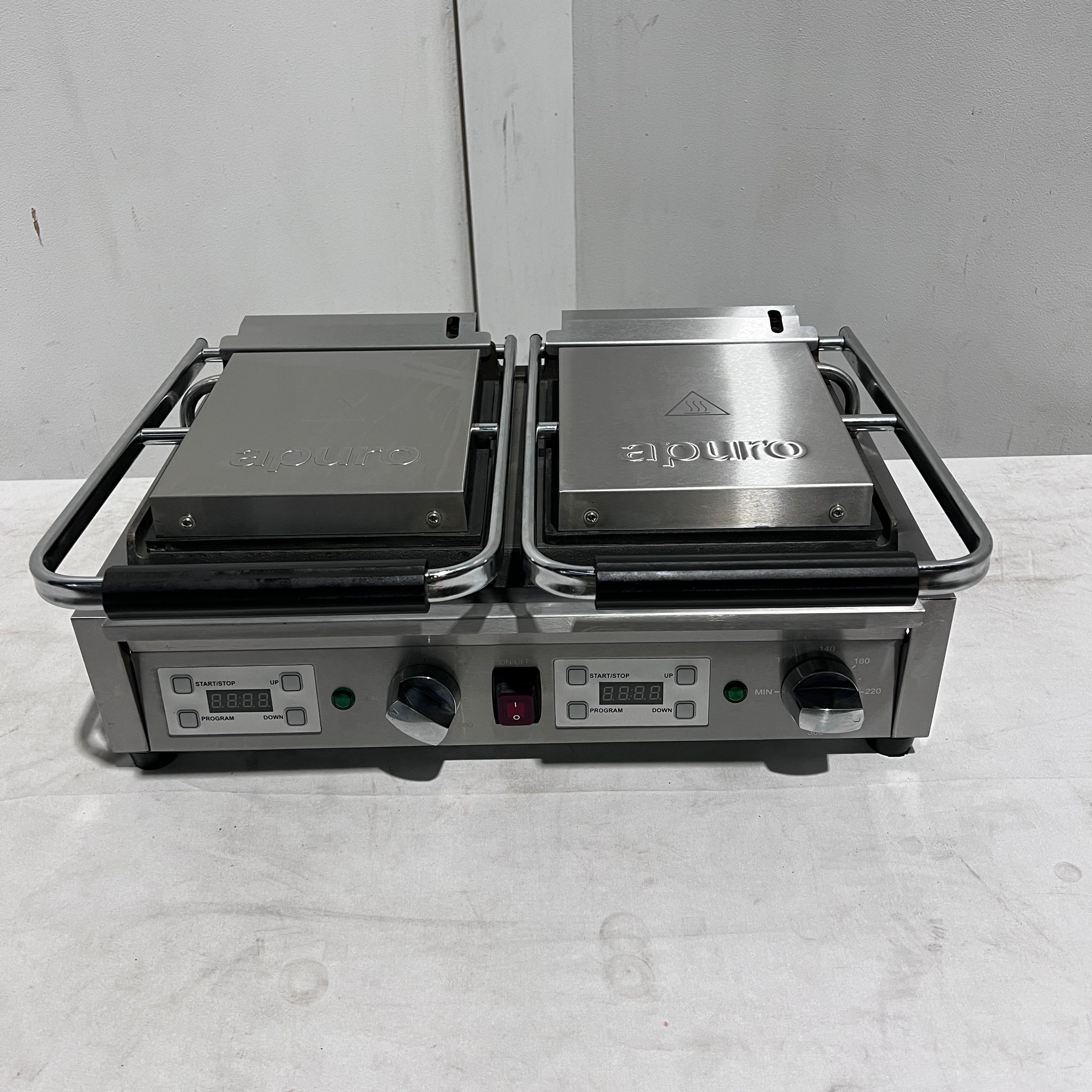 Apuro FC384-A Contact Grill - 846433