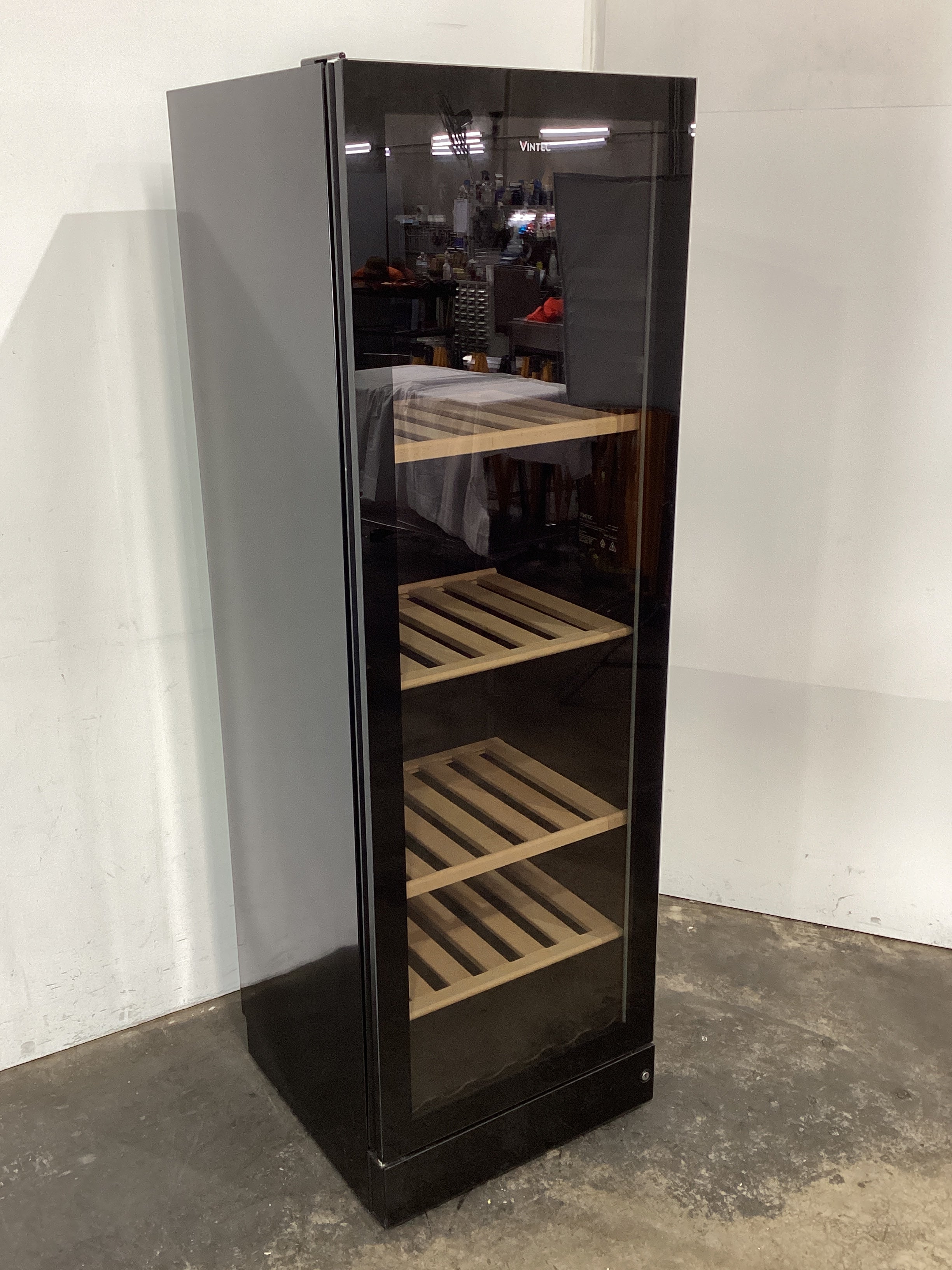 Vintec V190SG2E-BKLH Wine Fridge - 846737