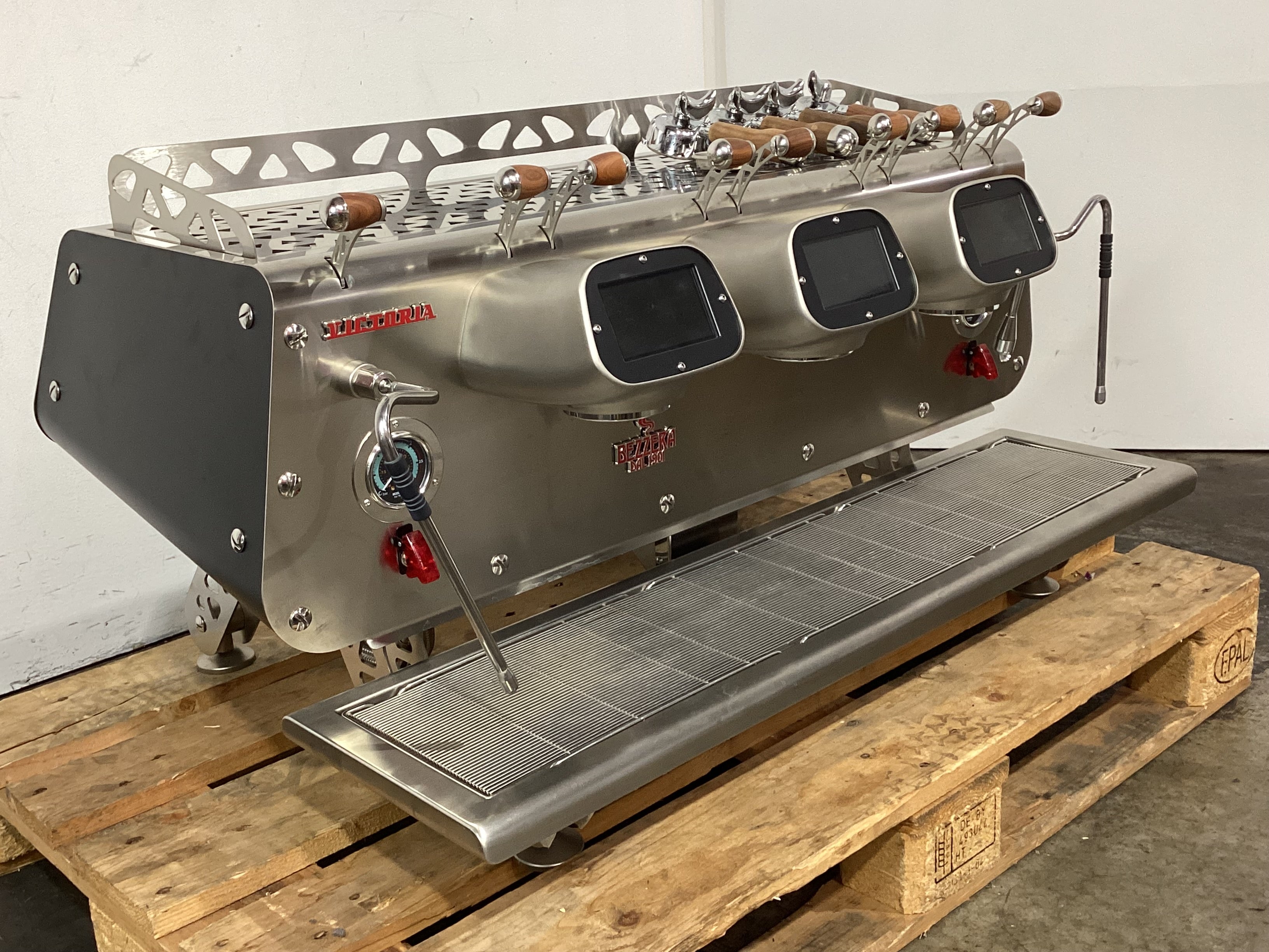 Bezzera Victoria De Brewing Profile 3 Group Coffee Machine - 847922