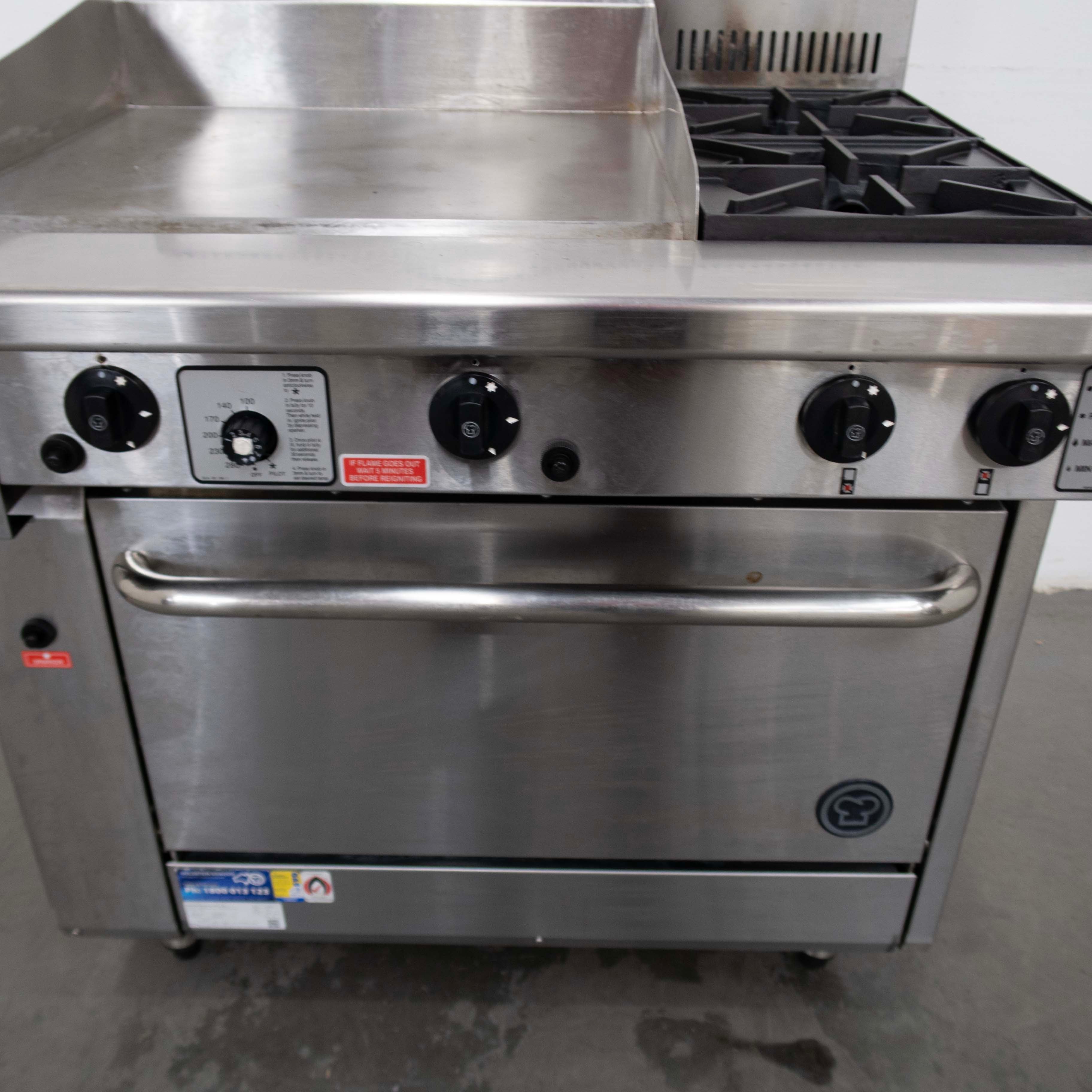 Goldstein PF24G228 2 Burner Range Oven + 2 Burner Griddle - 849191