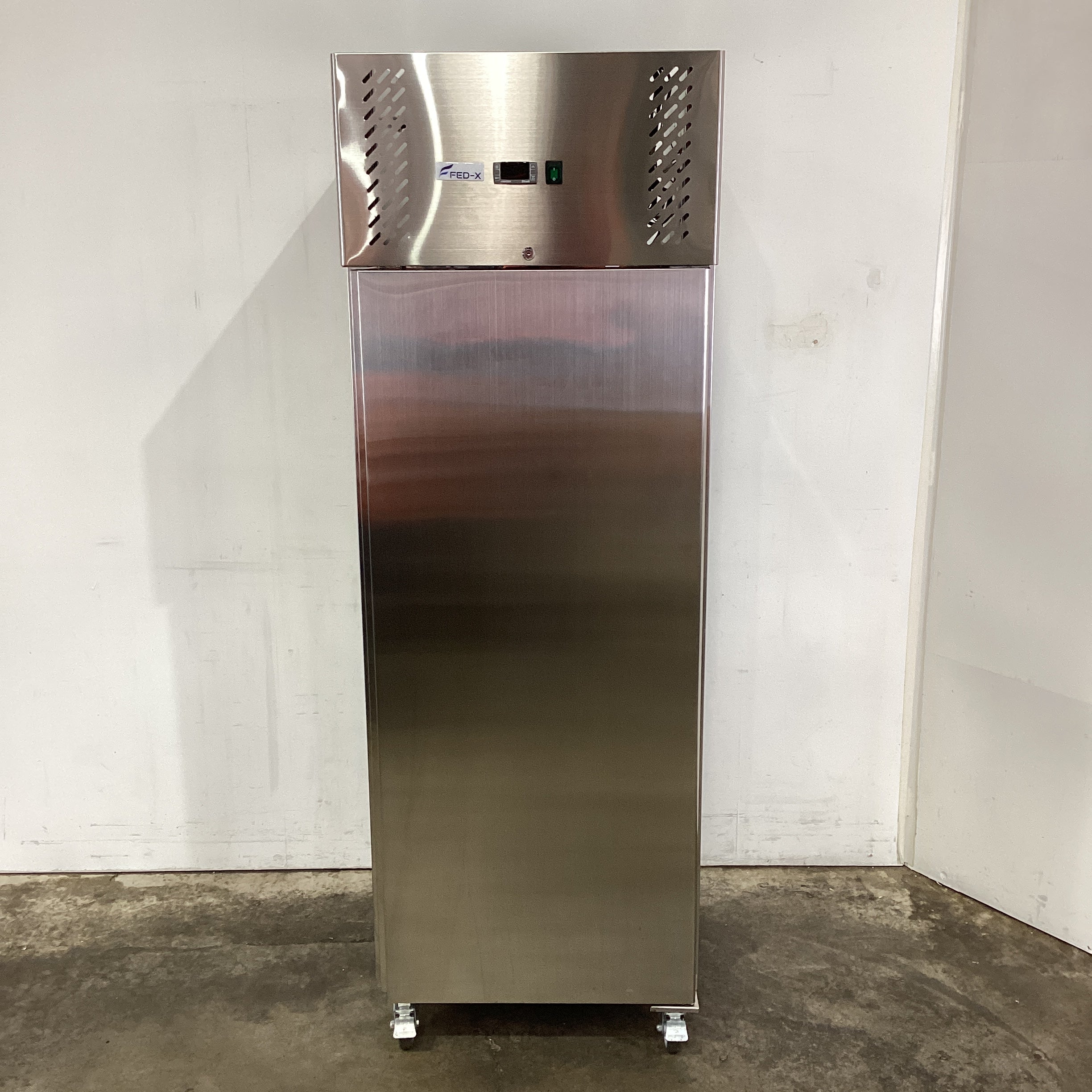 FED-X XURF400SFV Upright Freezer - 849199