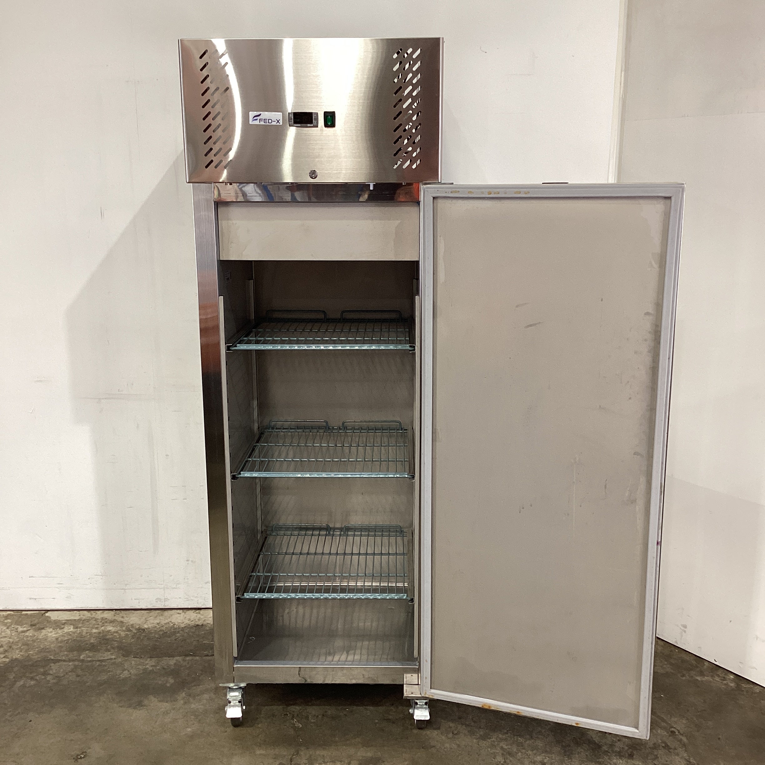 FED-X XURF400SFV Upright Freezer - 849199
