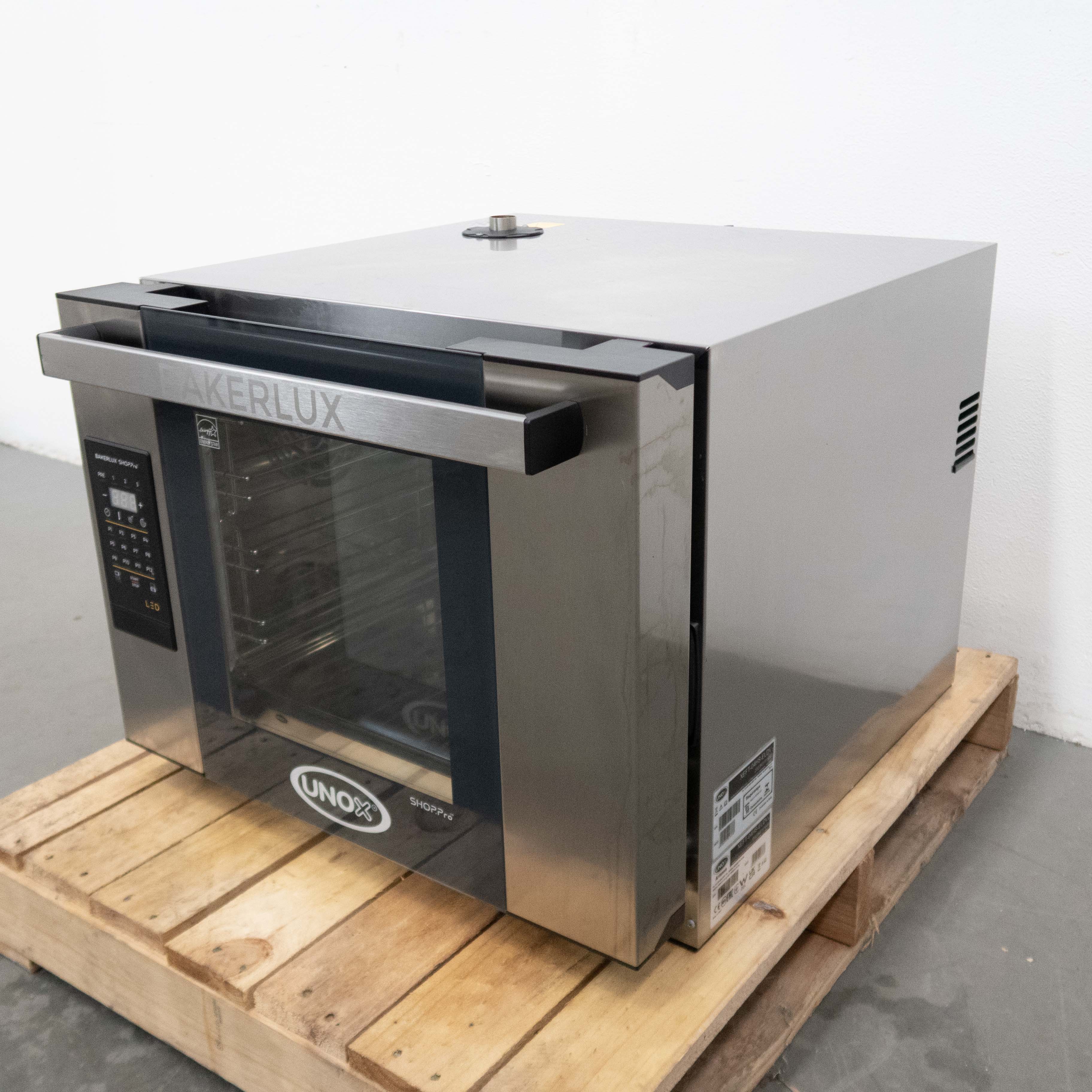Unox XEFT-04HS-ELDV Convection Oven - 854297