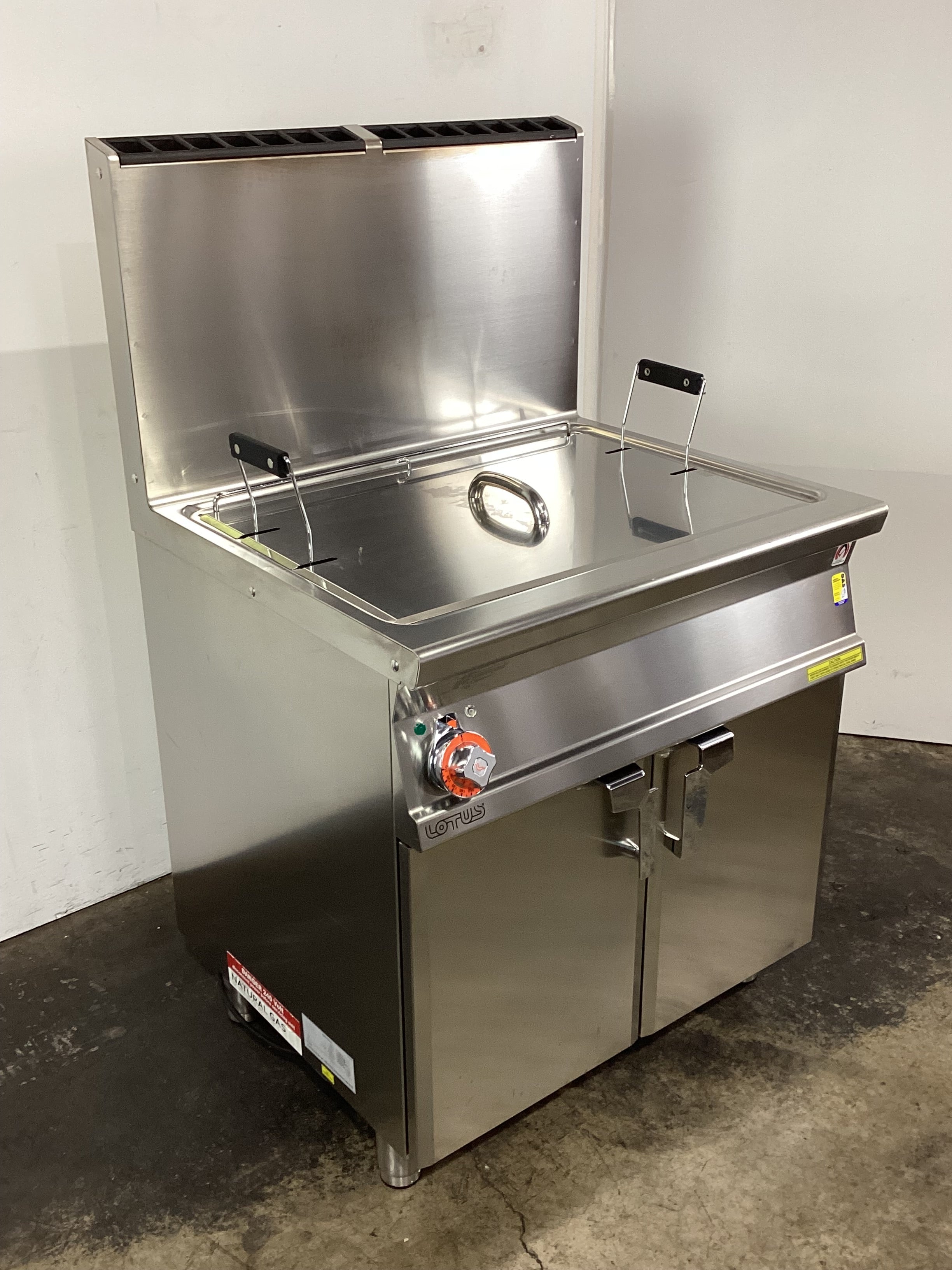 Lotus F45-78G Gas Donut Fryer - 854301