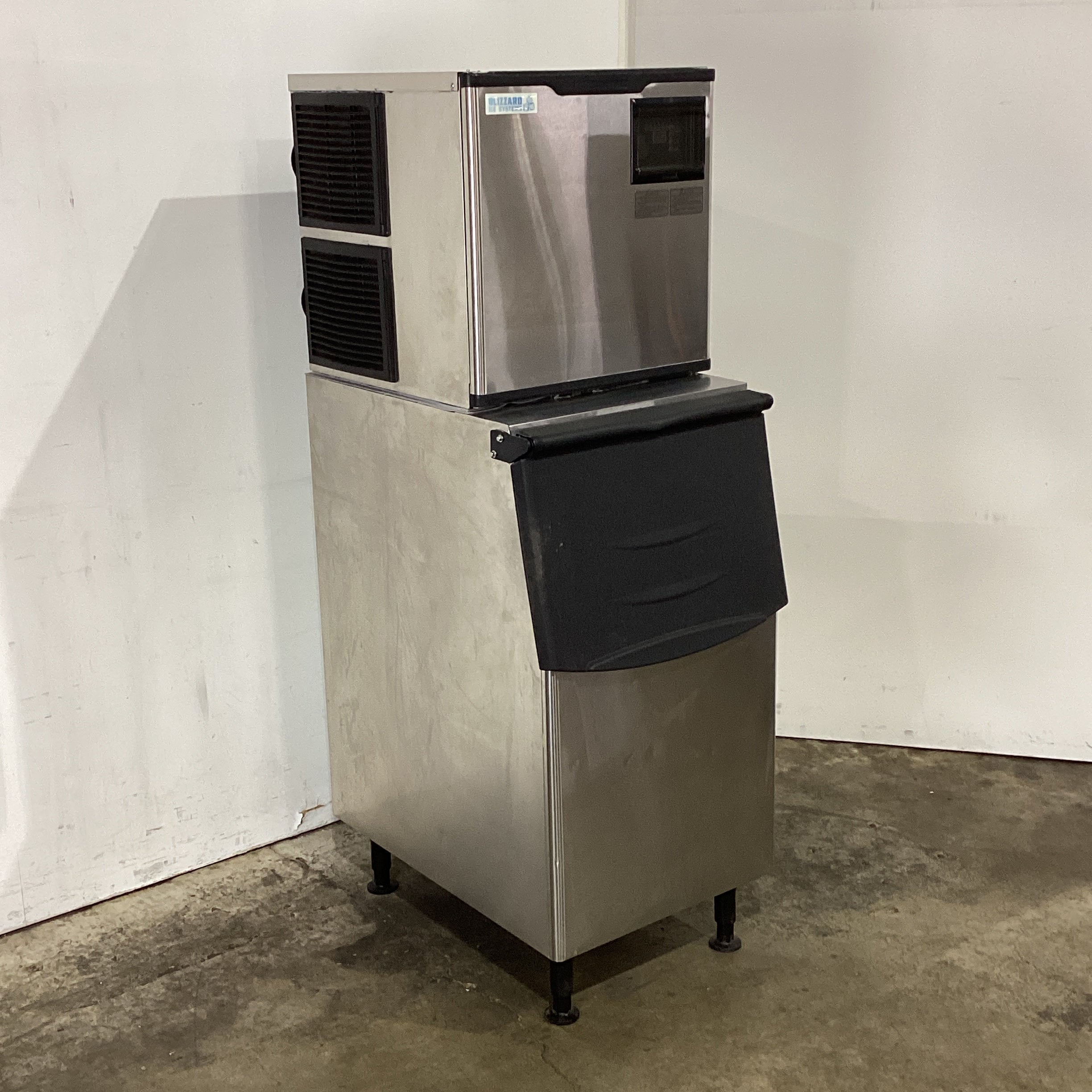 Blizzard SN-420P Ice Machine - 855384