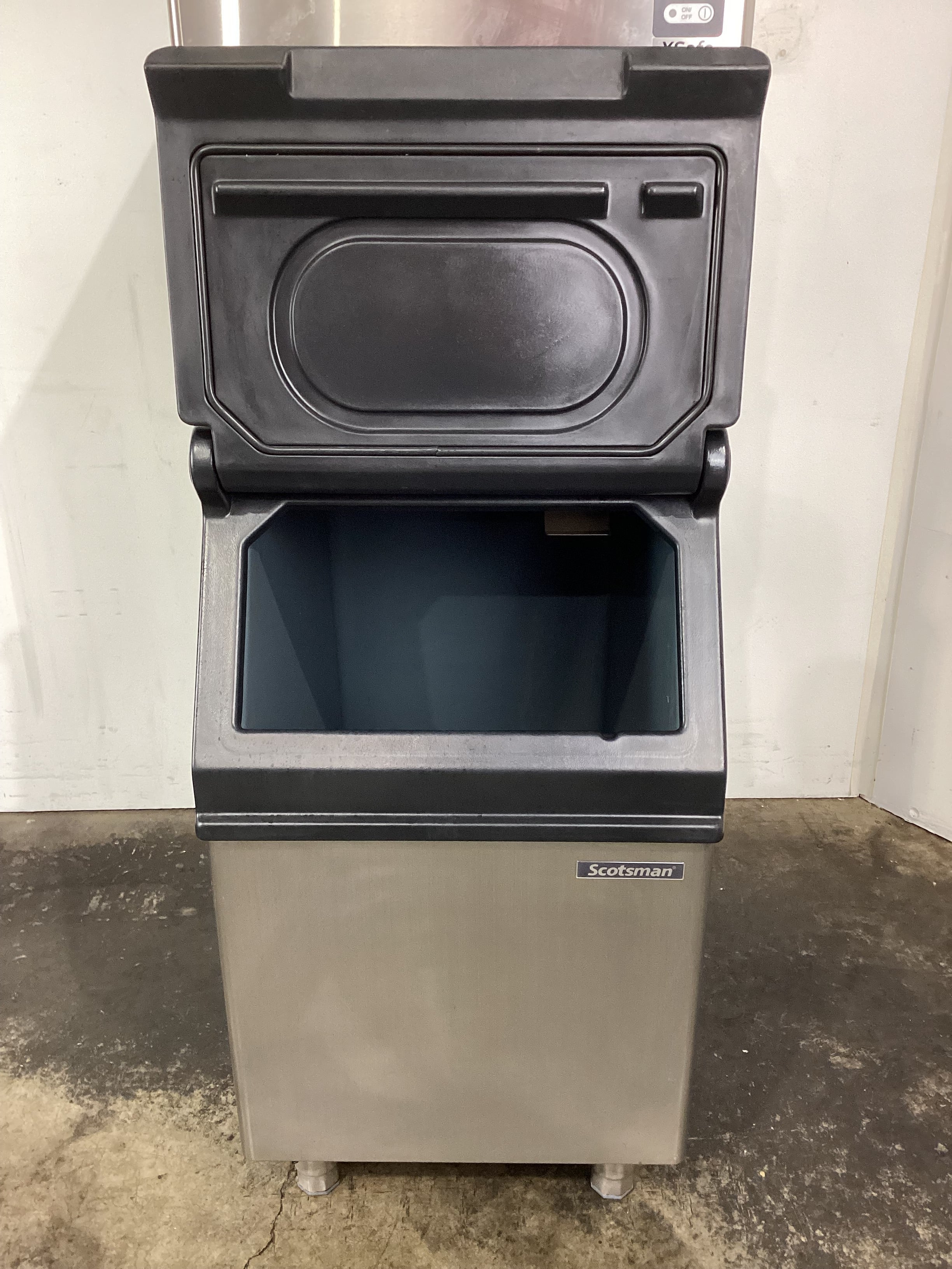 Scotsman NW507AS 220 Ice Machine - 855899