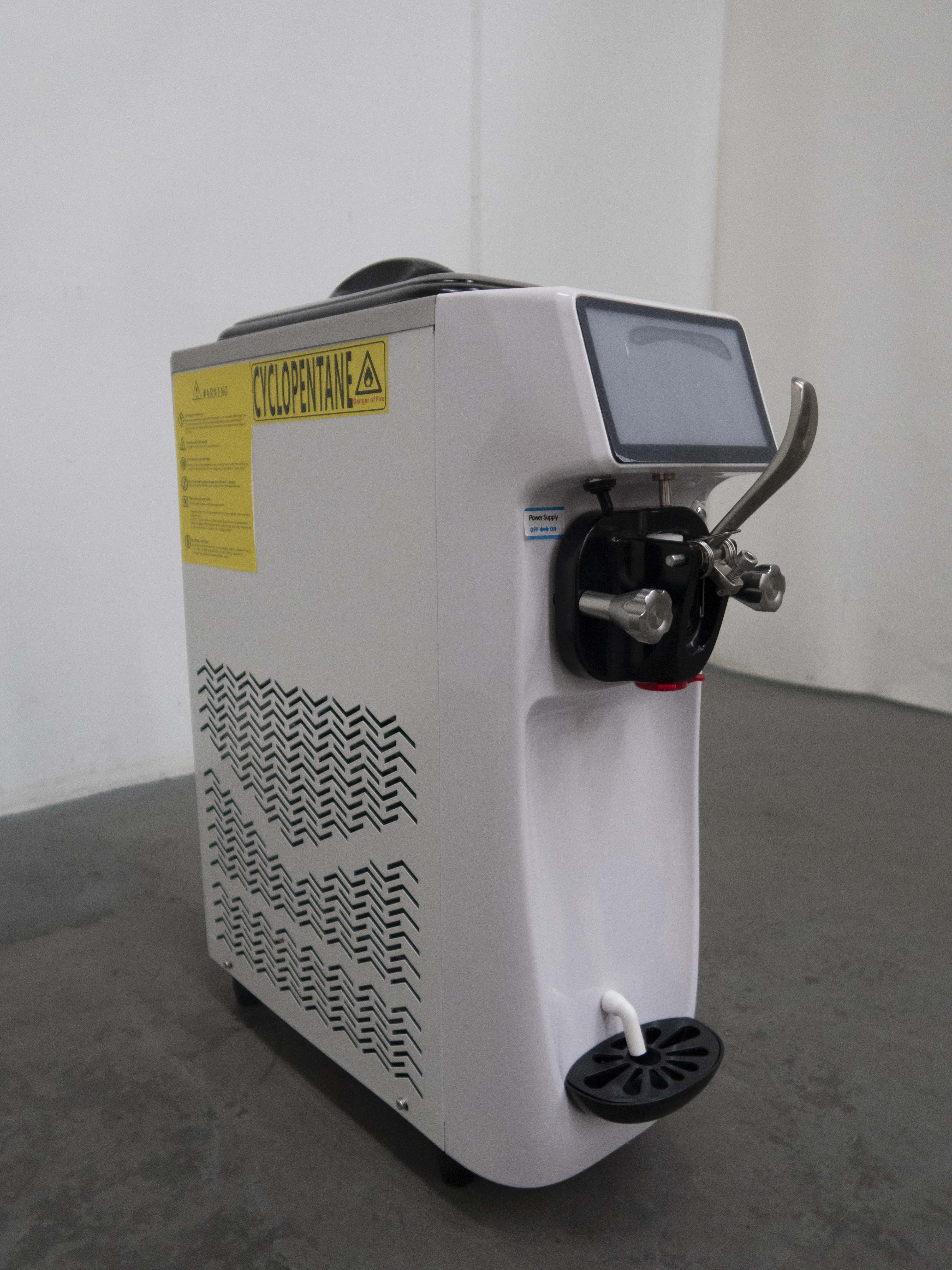 Mama Mia ST16ERLW Ice Cream Machine - 858713