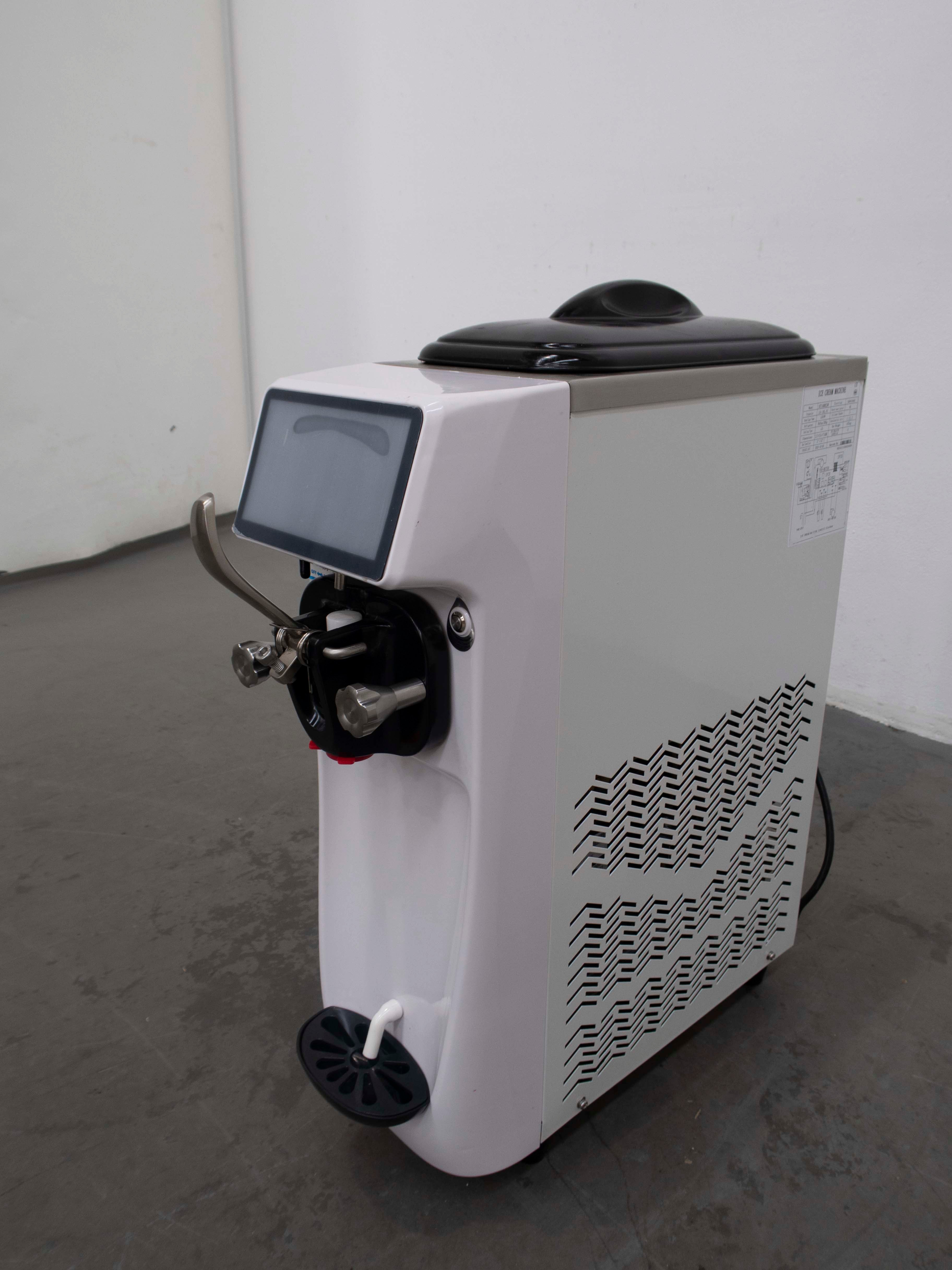 Mama Mia ST16ERLW Ice Cream Machine - 858713