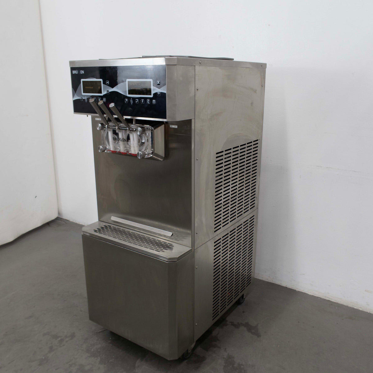 Brullen Beast Soft Serve Ice Cream Machine - 859124
