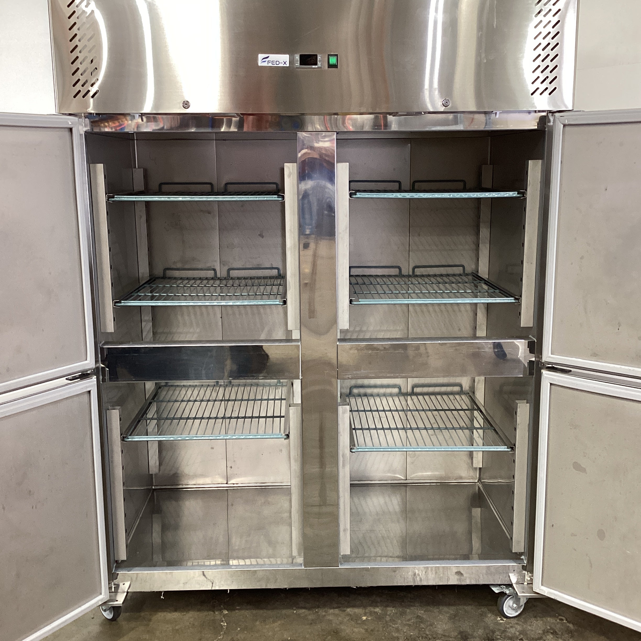 FED-X XURC1410S2V Upright Fridge - 859152