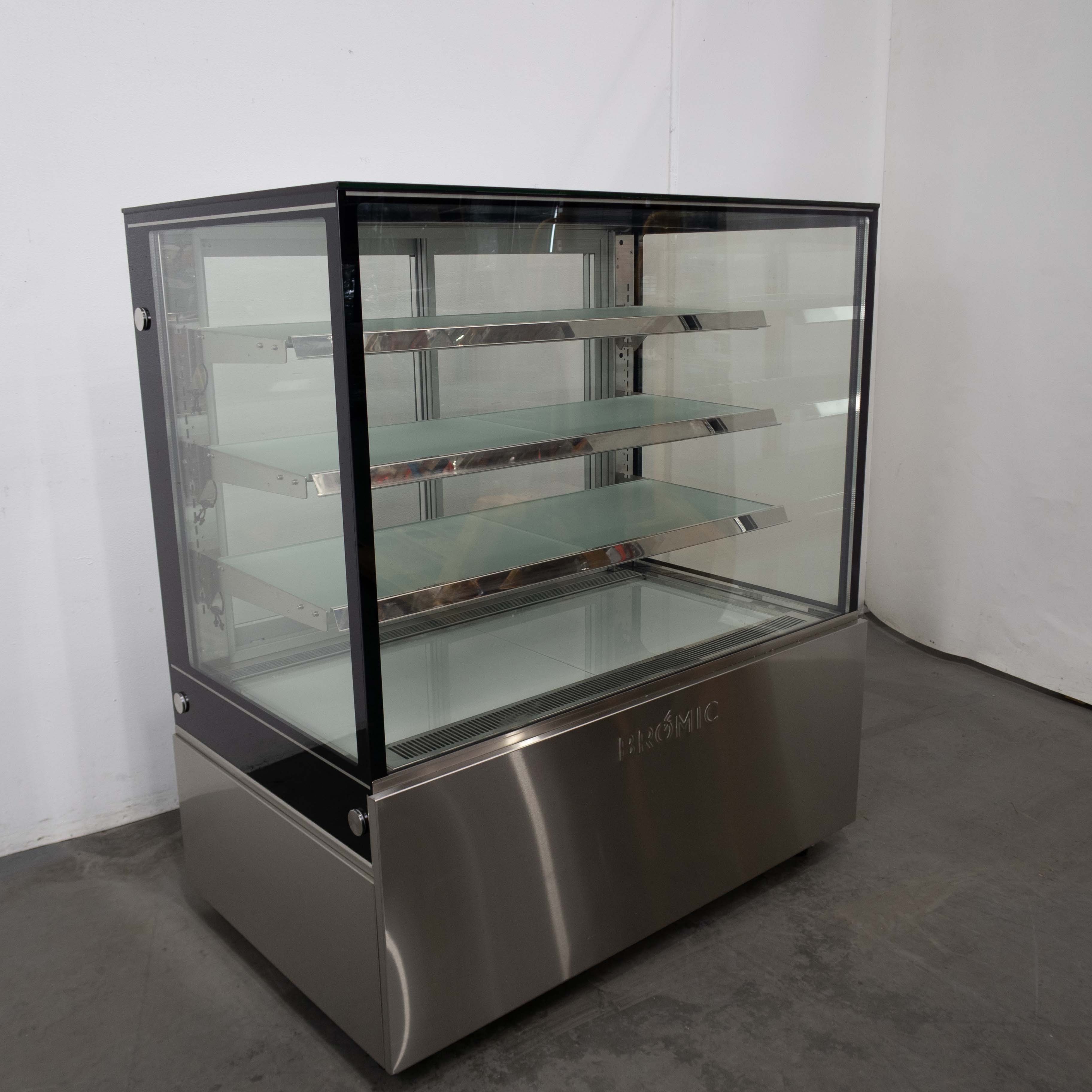 Bromic FD4T1200C-NR Cake Display - 860071