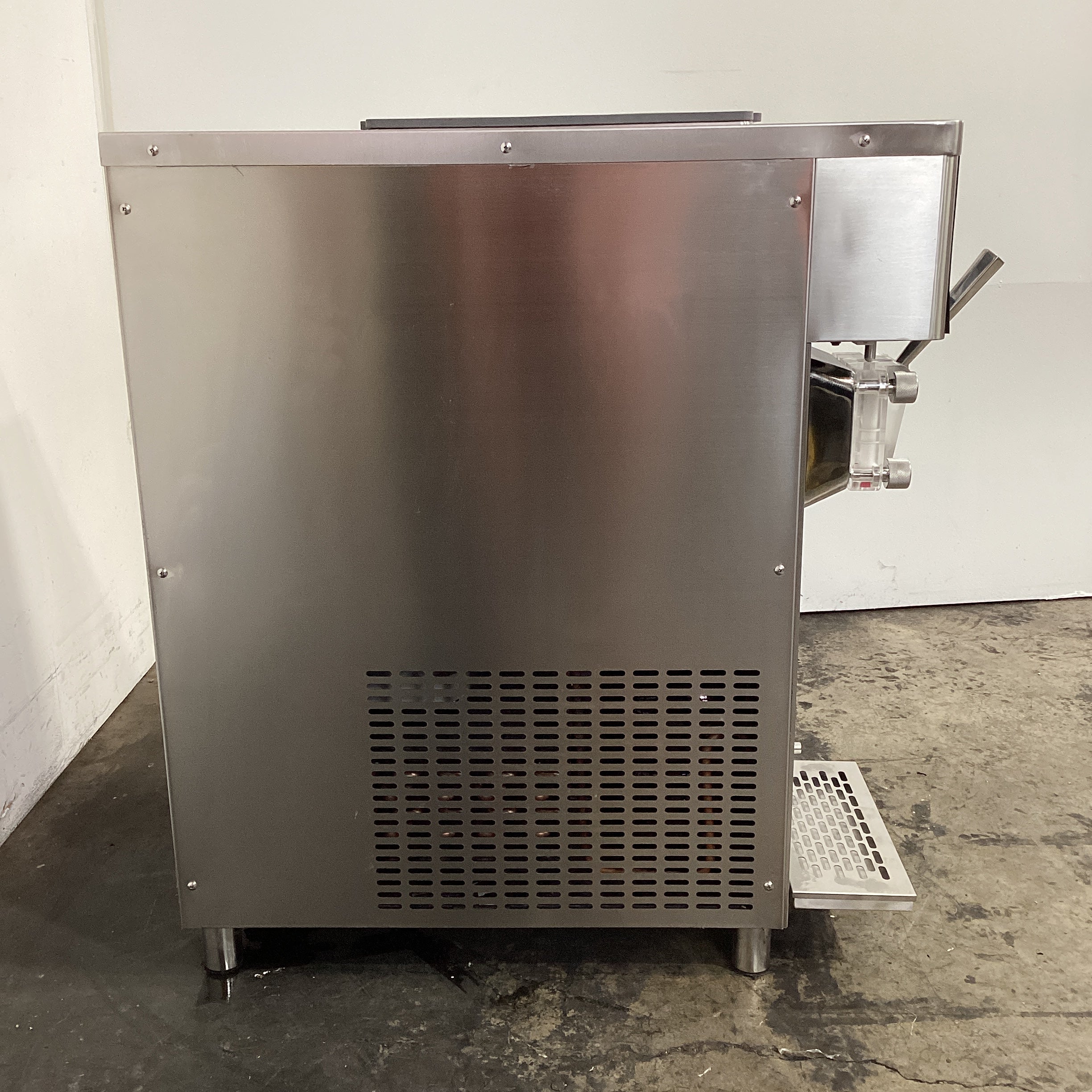 Brullen i91 2020 Gravity Feed Ice Cream Machine - 860619