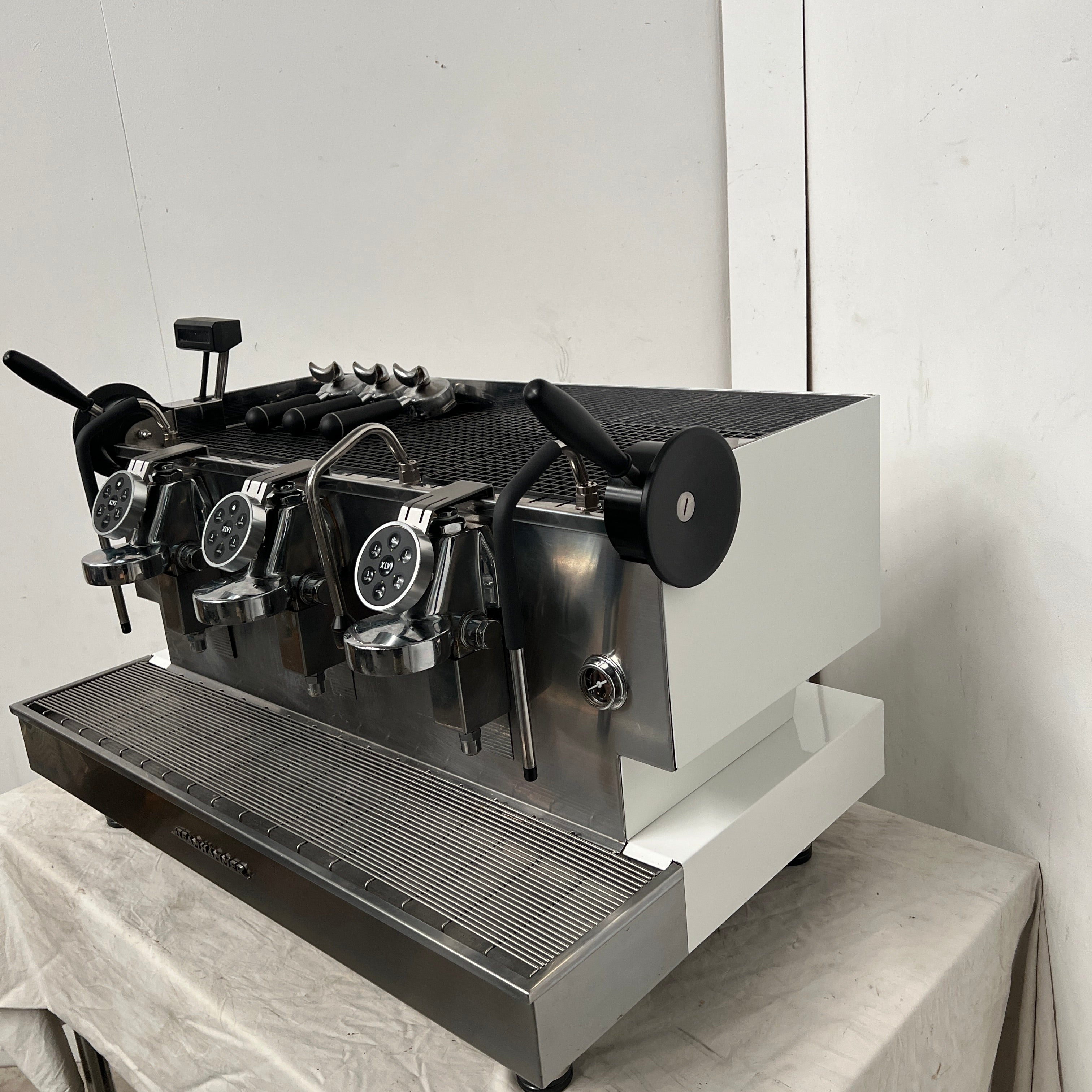 Steamhammer XLVI 3 Group Volumetric Coffee Machine - 861089
