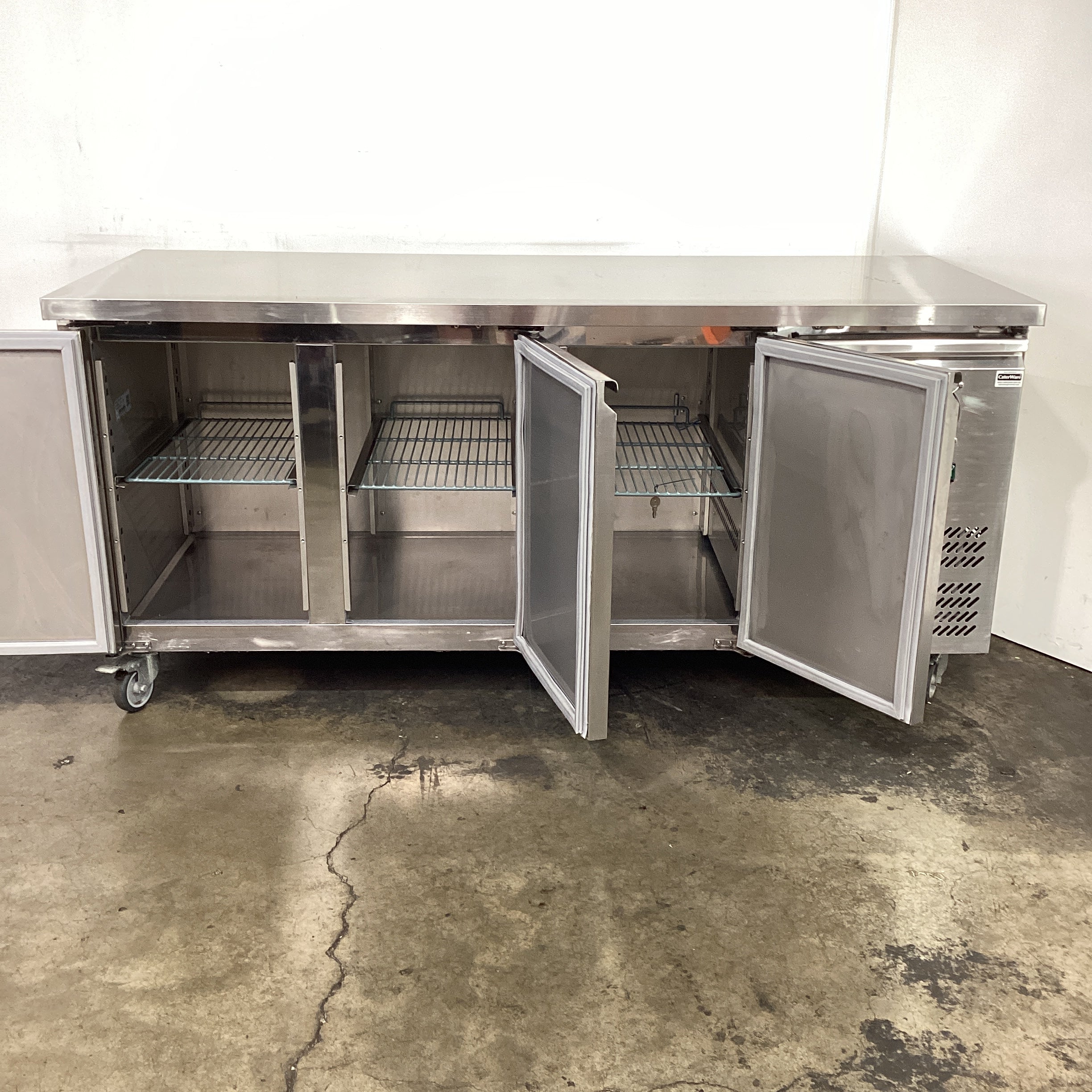 FED-X XUB7C18S3V Undercounter Fridge - 861274