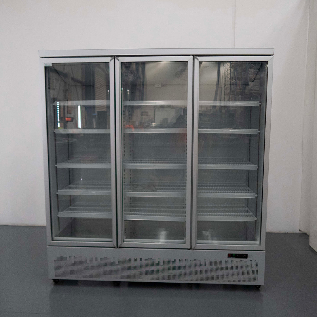 Thermaster LG-1500GBM Refrigerator - 861339