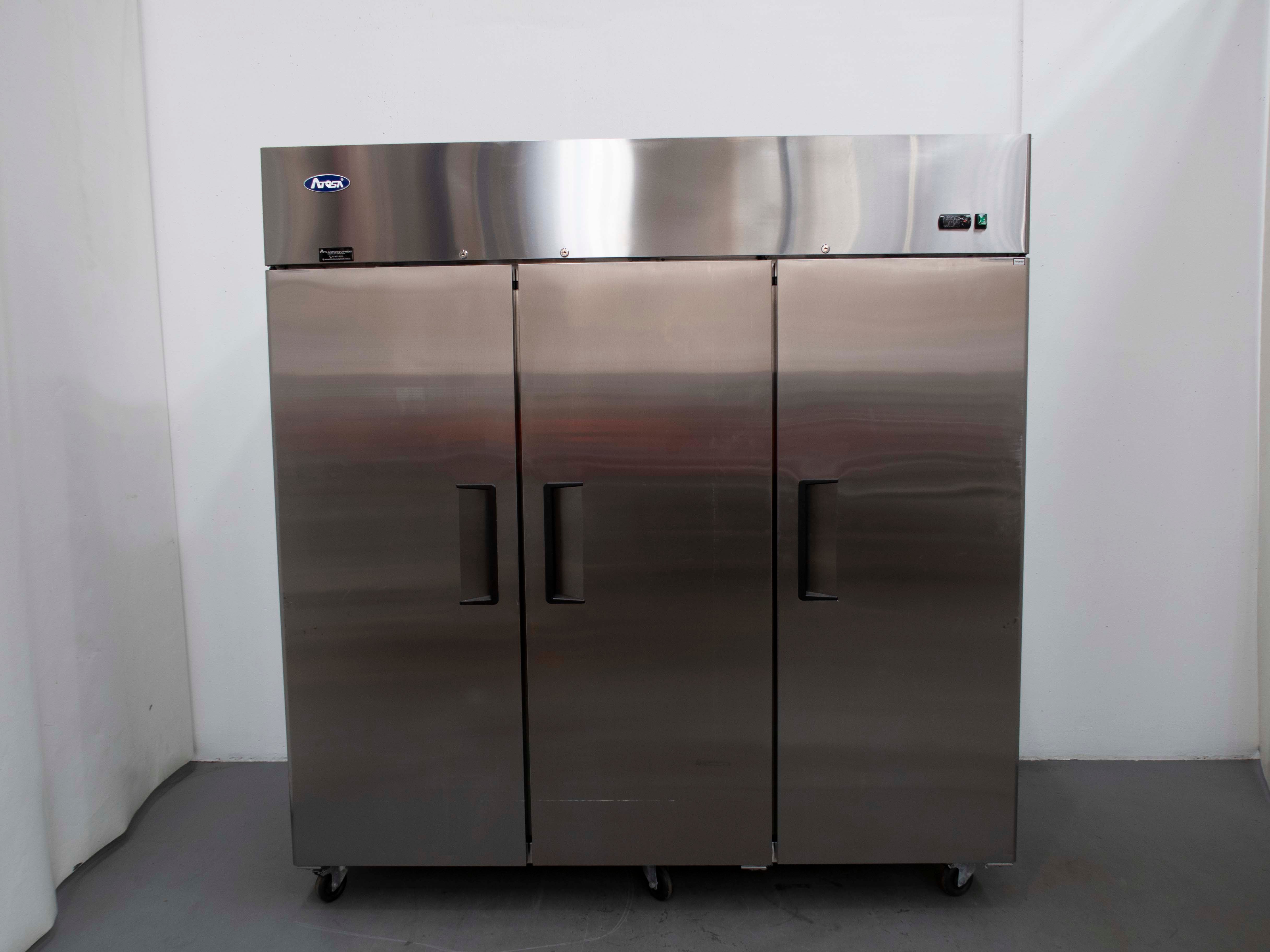 Atosa MBF8006 Upright Fridge - 861380