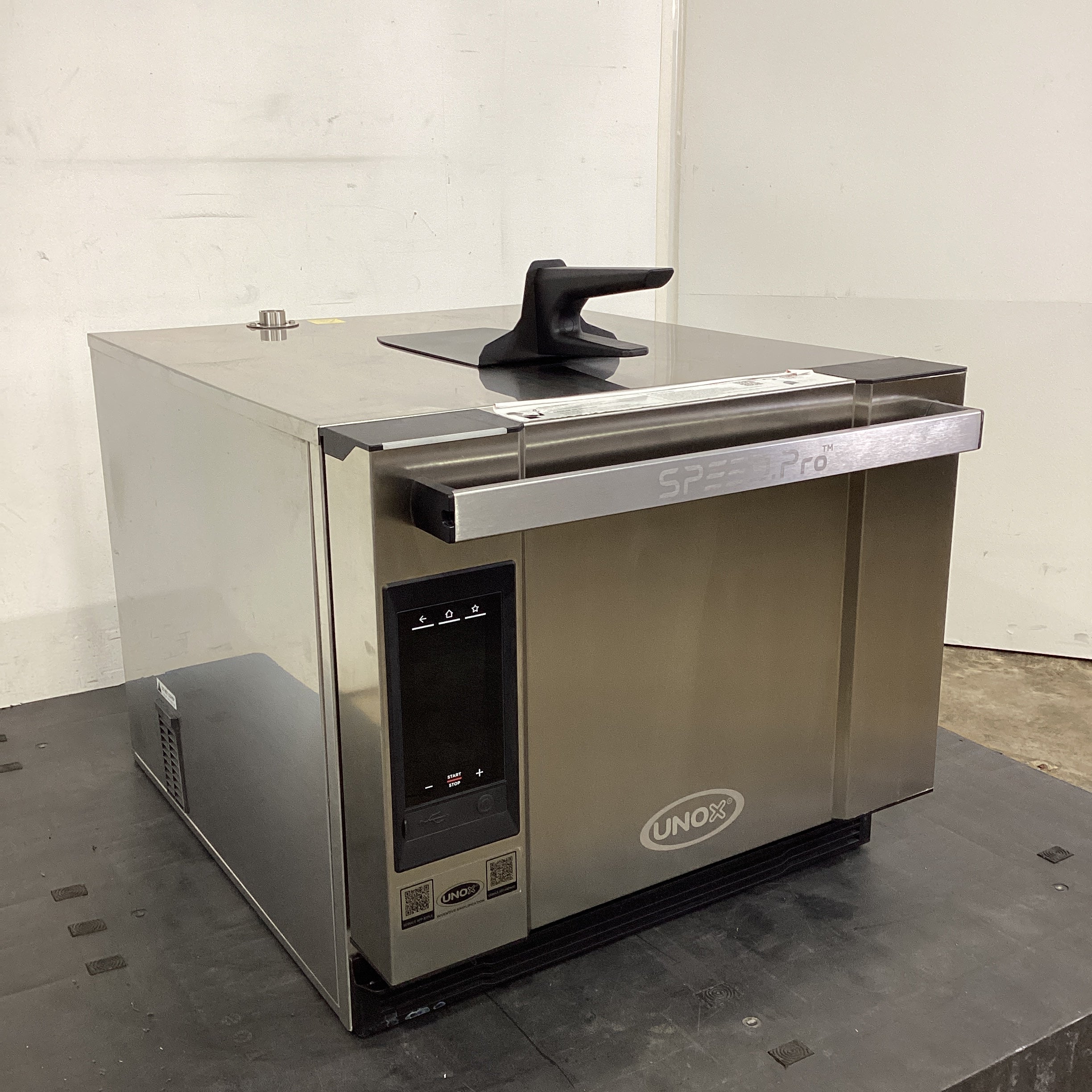 Unox XESR-03HS-EDDN Speed Oven - 863276