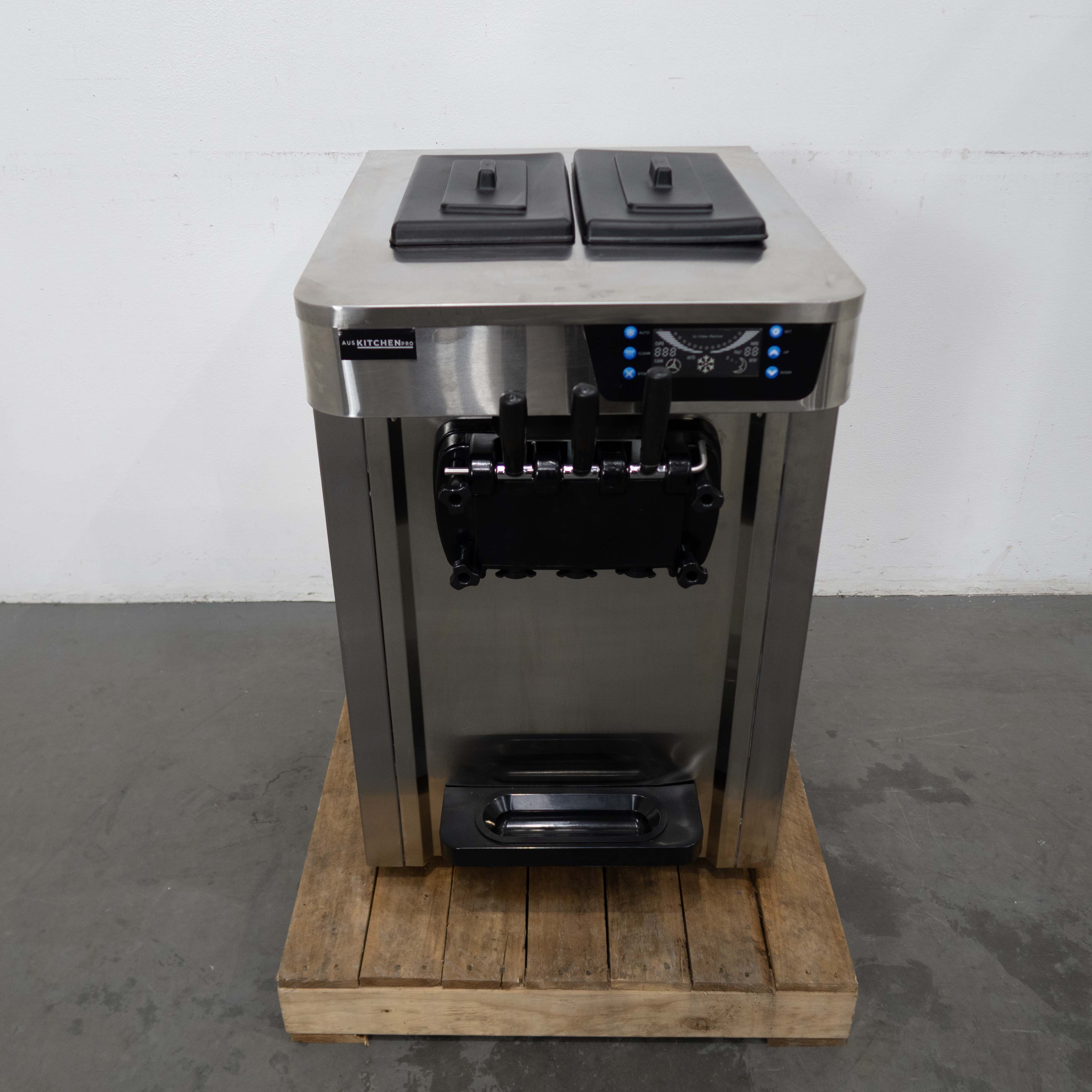 Aus Kitchen Pro AUSKPSSA22 Ice Cream Machine - 863468