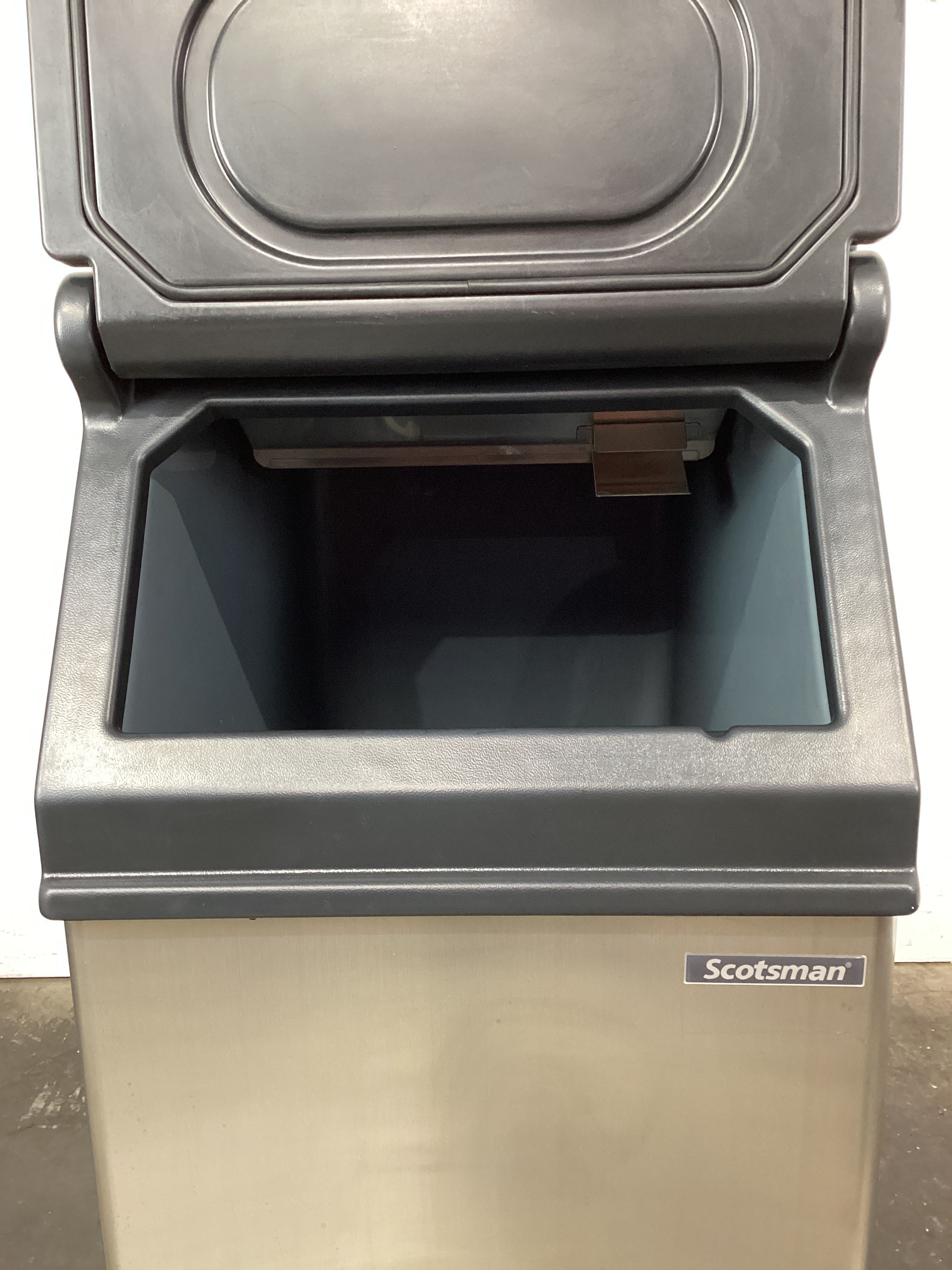 Scotsman NWH507AS + NB193 Ice Machine - 864735
