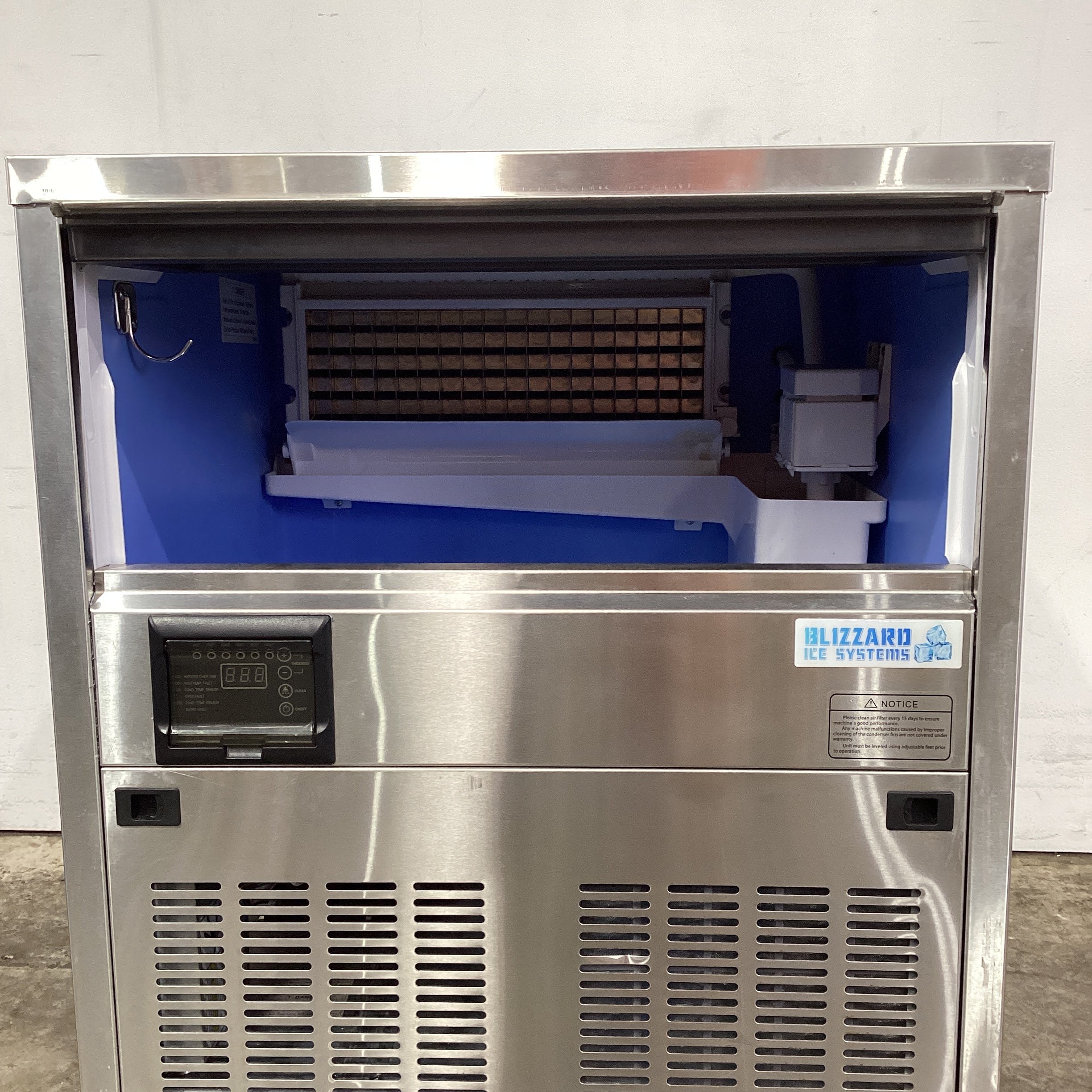 Blizzard SN-81B Ice Machine - 865343