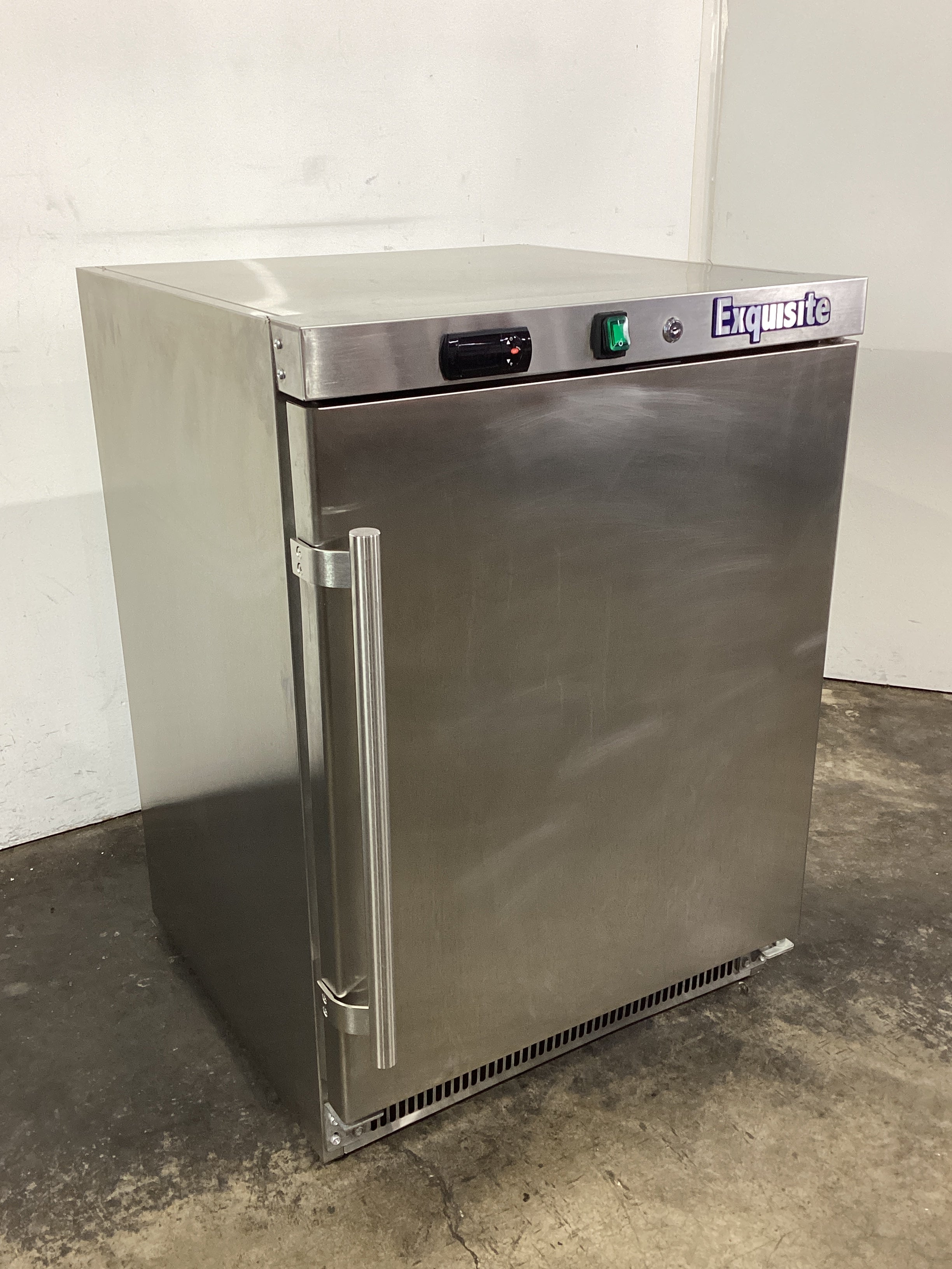 Exquisite MF210H Underbench Freezer - 866323