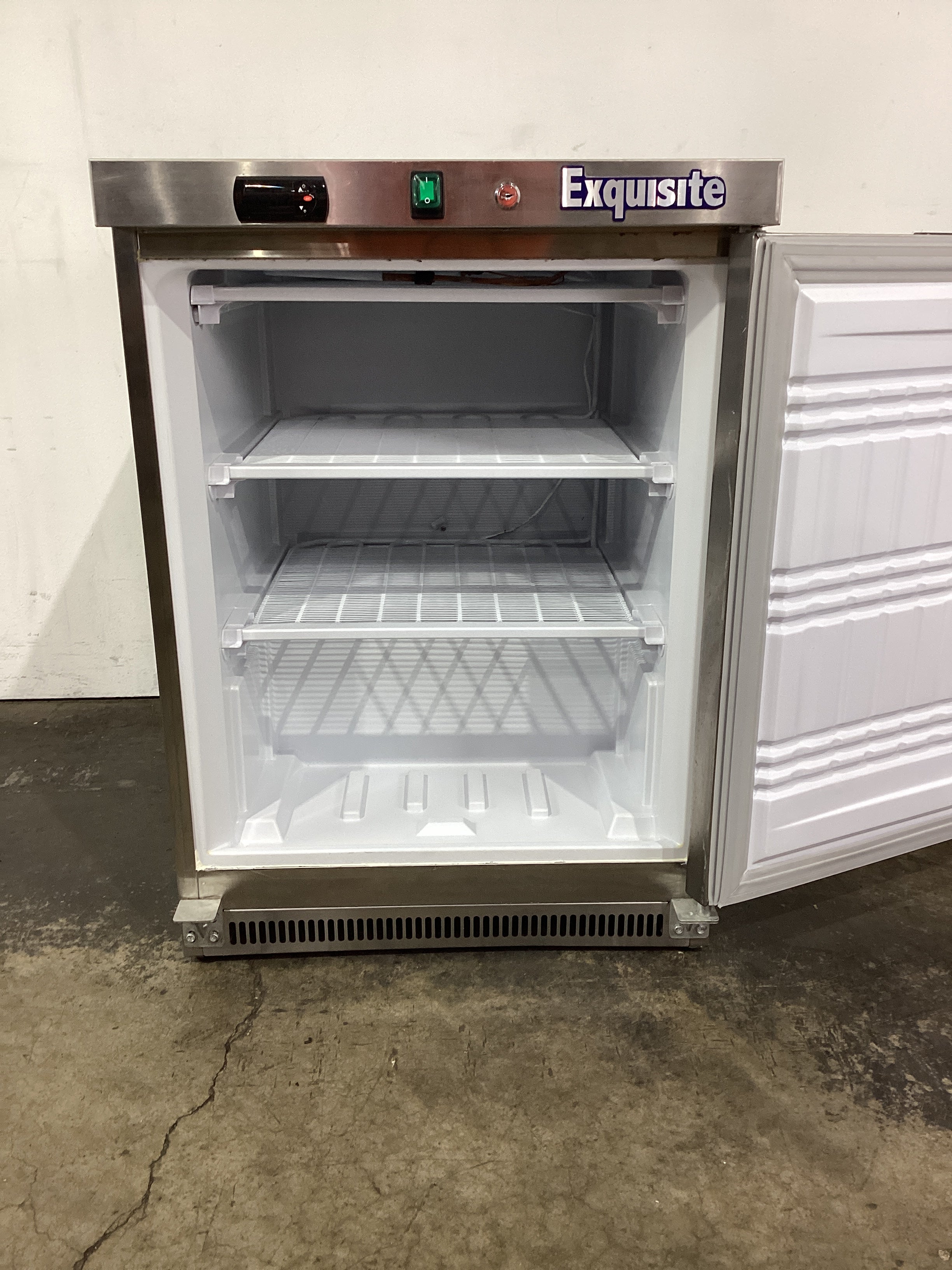 Exquisite MF210H Underbench Freezer - 866323