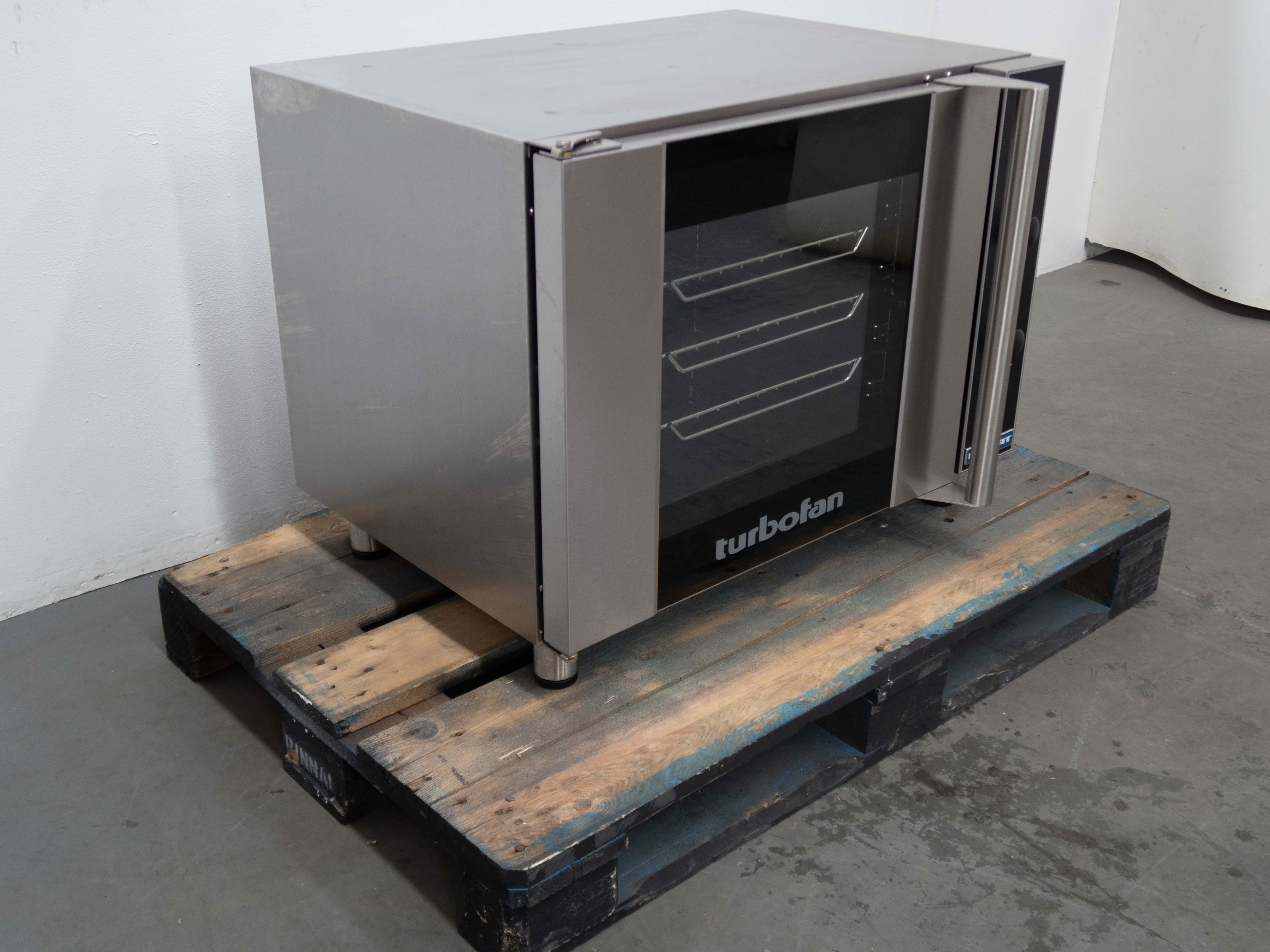 Turbofan E31D4 4 Tray Convection Oven - 867131