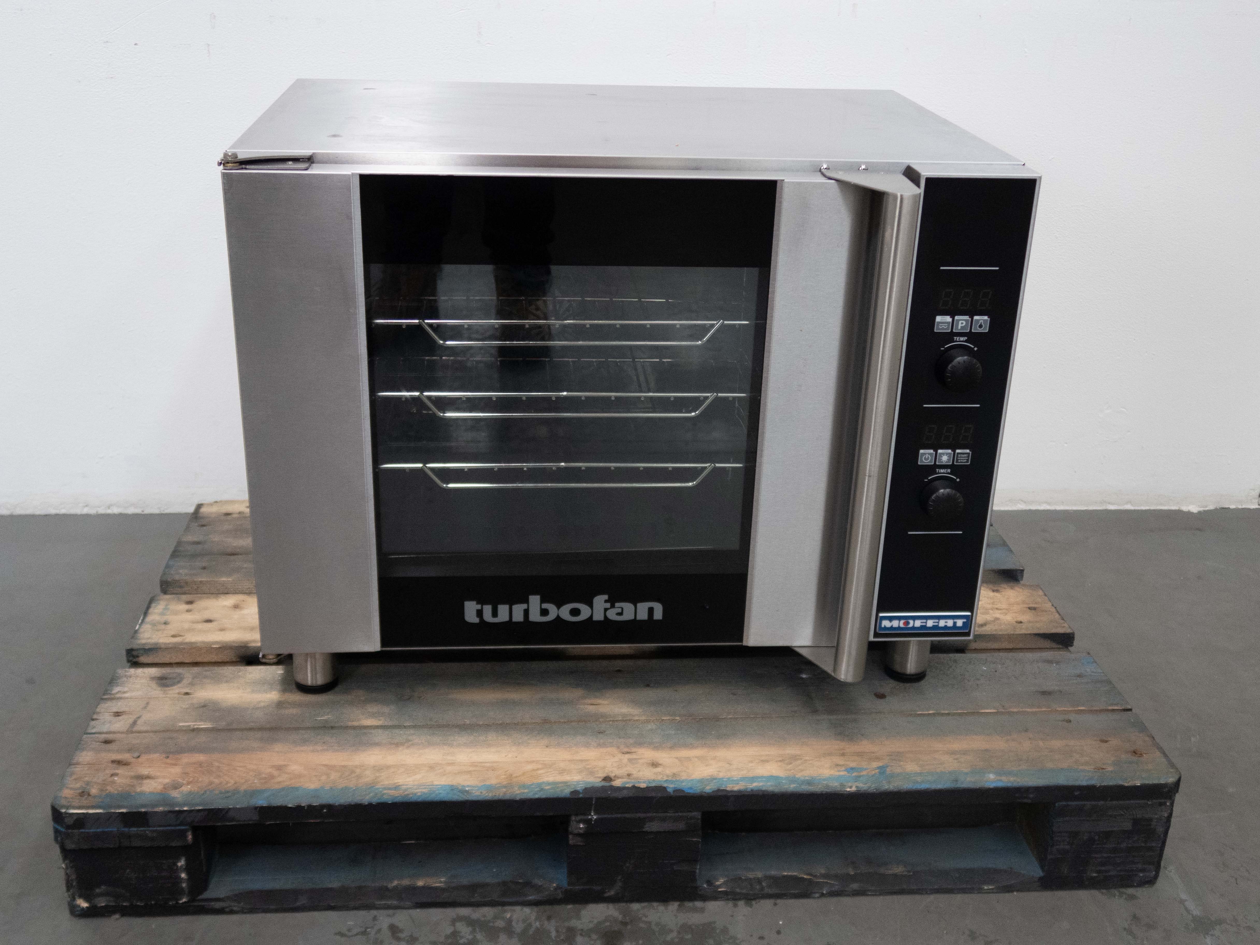 Turbofan E31D4 4 Tray Convection Oven - 867131