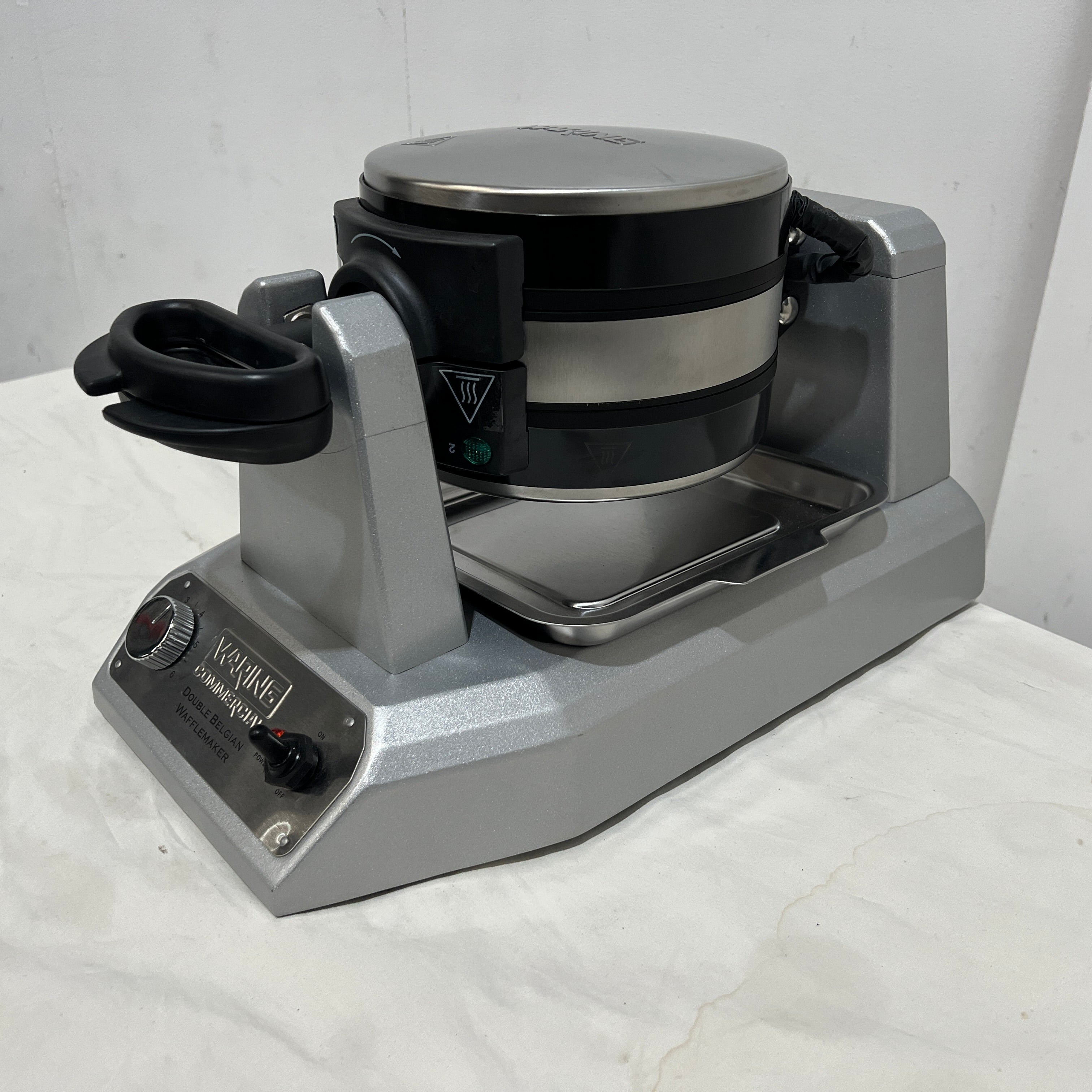 Waring WW200NNA Double Waffle Maker - 867155