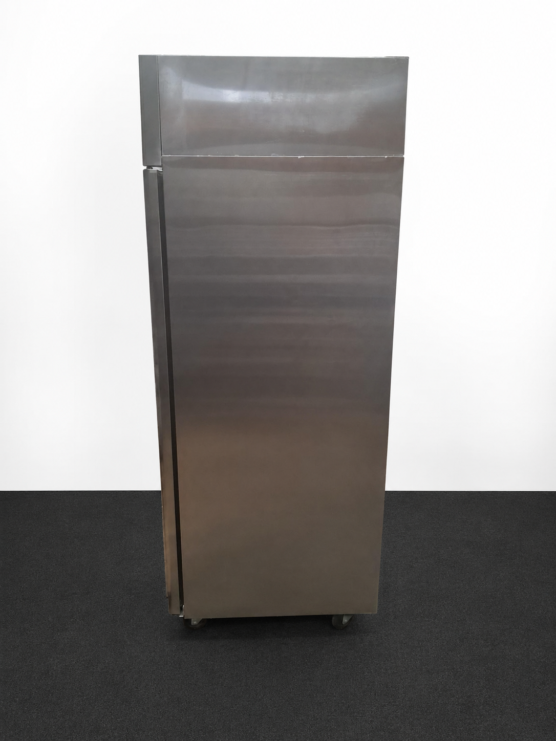 Atosa MBF8002GR Upright Freezer - 868172