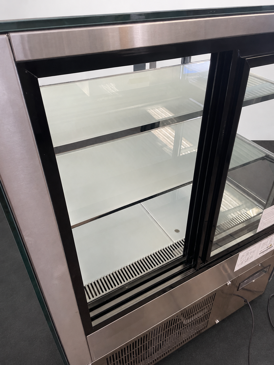 Atosa WDF097F Refrigerated Display - 868177
