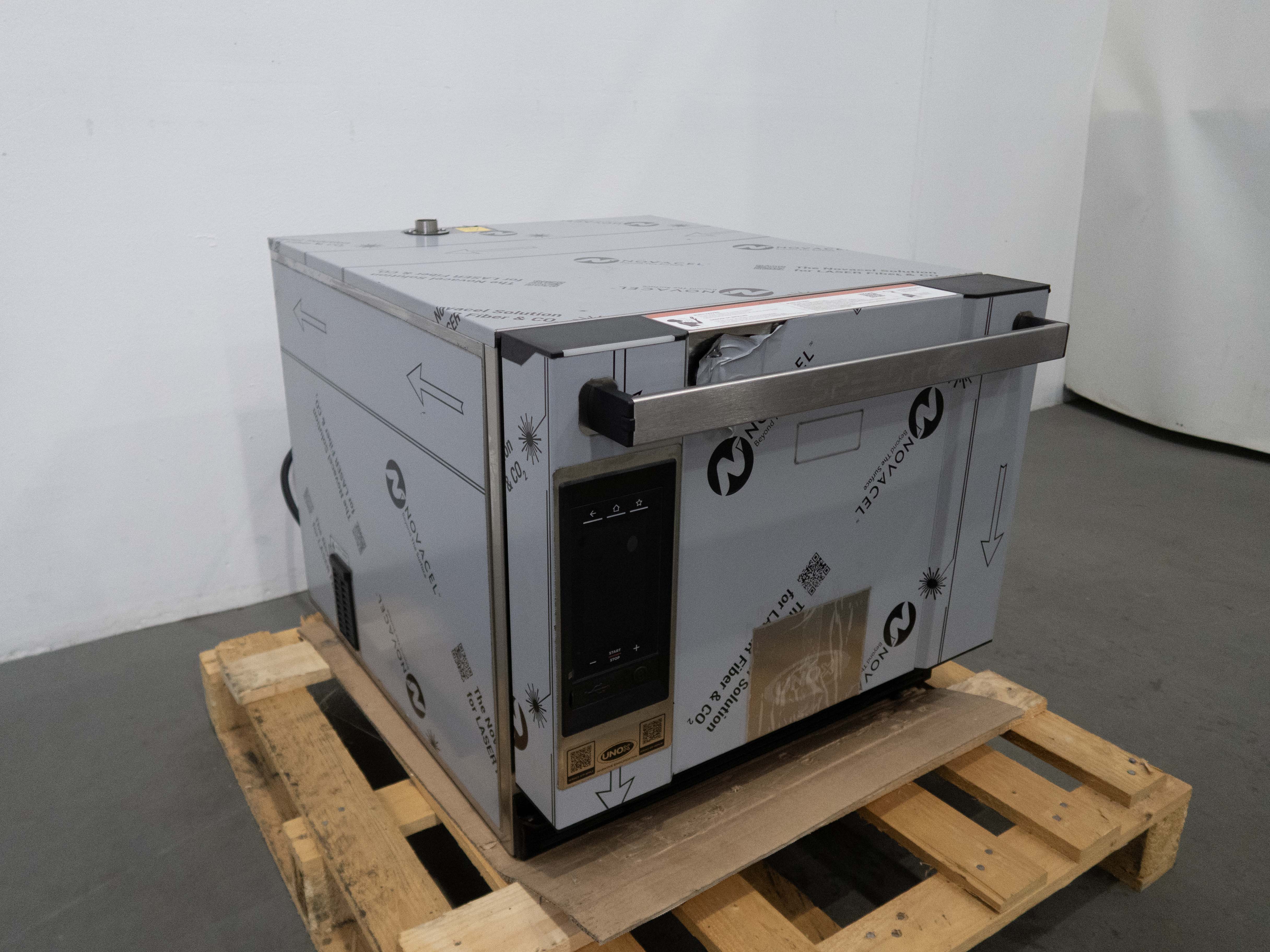 Unox XESR-03HS-EDDN Speed Oven - 868452