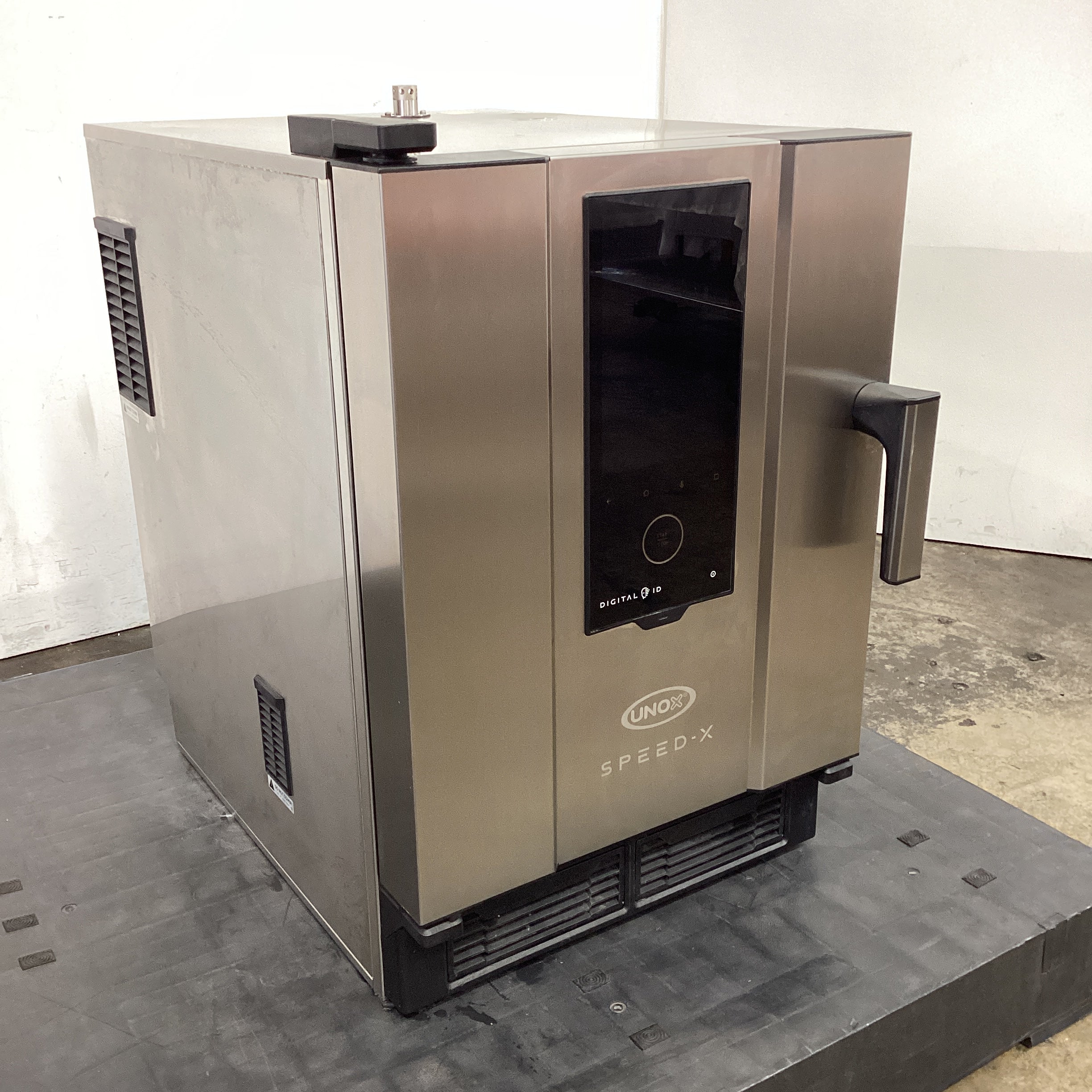 Unox XEPA-0523-EXRN-ET Speed Oven - 868840