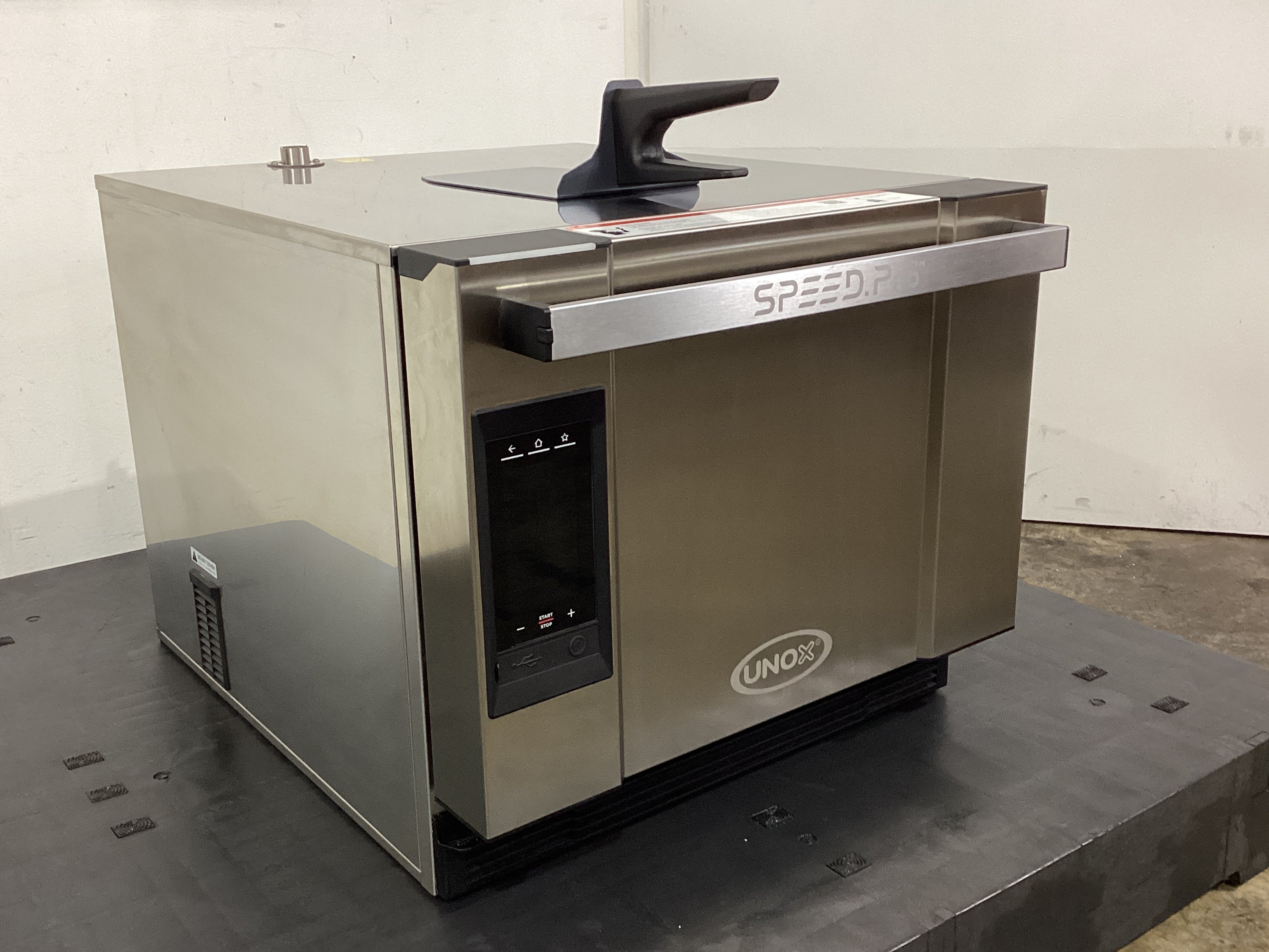 Unox XESR-03HS-MDDN Speed Oven - 870255