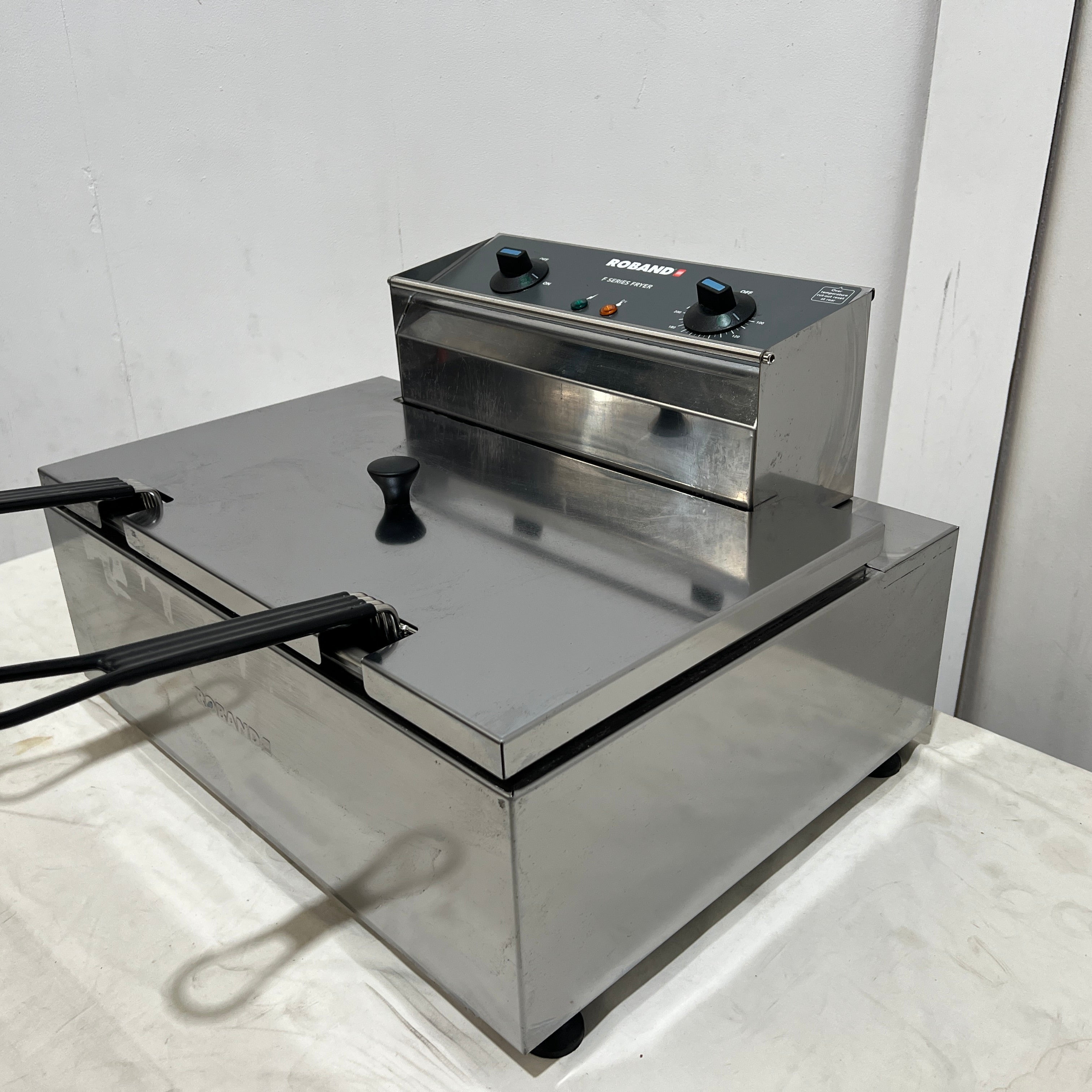 Roband F111 Countertop Fryer - 871691
