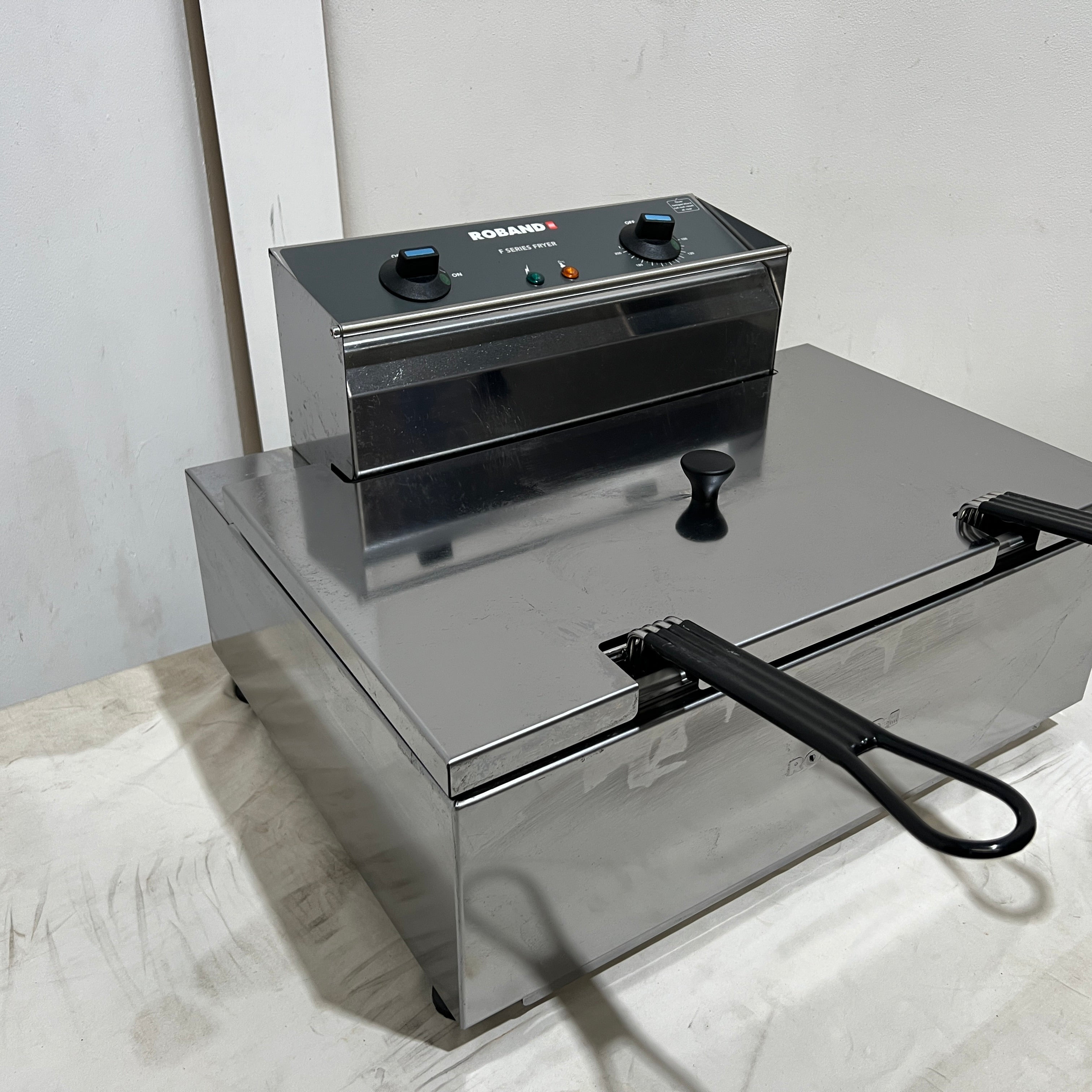 Roband F111 Countertop Fryer - 871691