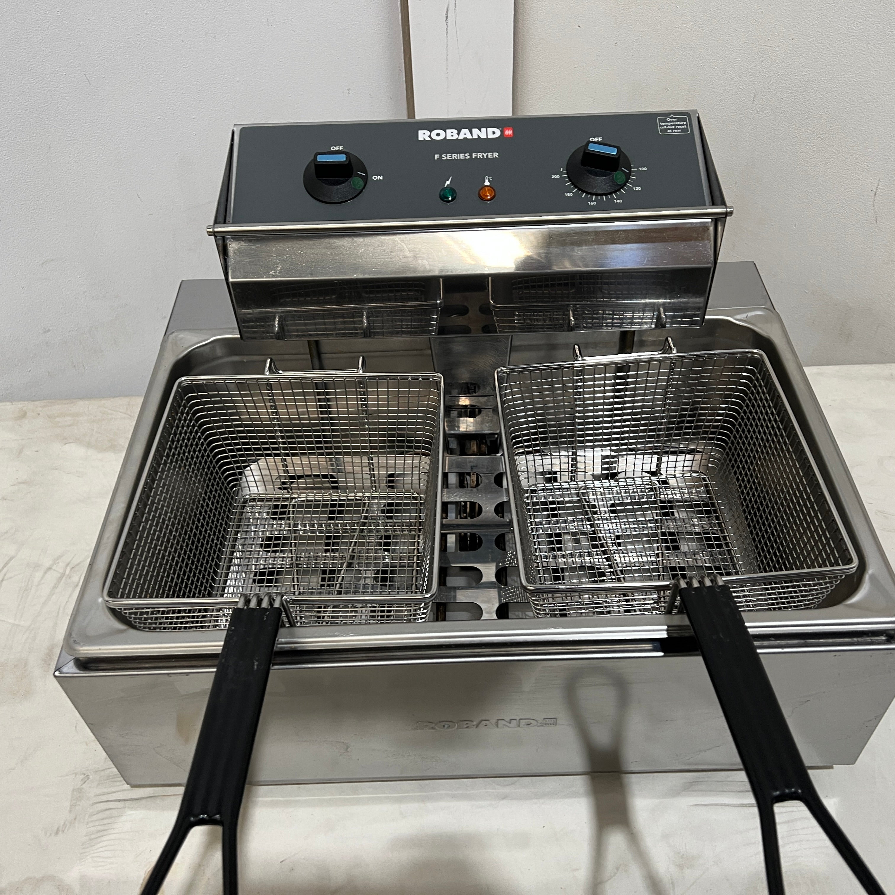 Roband F111 Countertop Fryer - 871691