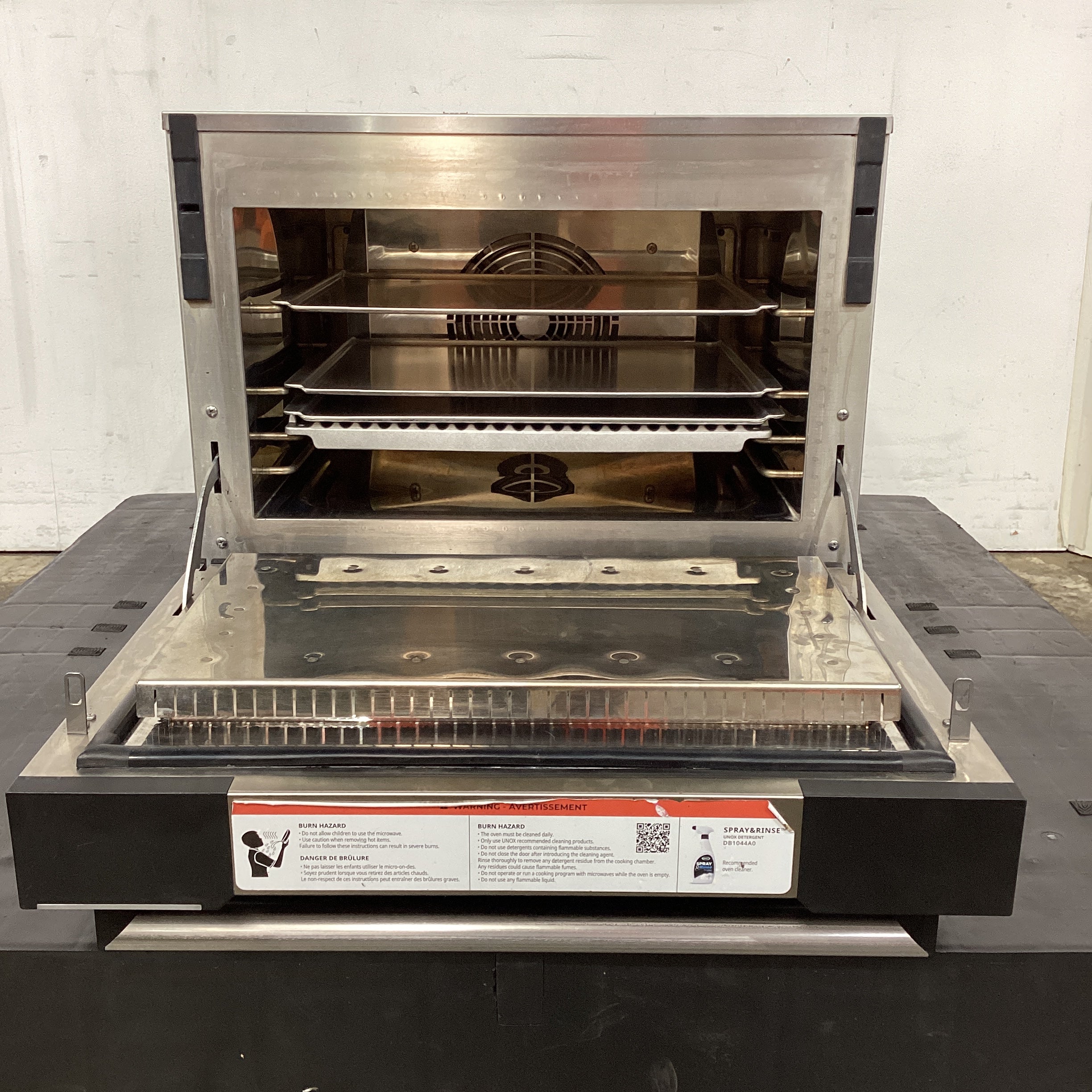 Unox XESR-03HS-EDDN Speed Oven - 872775